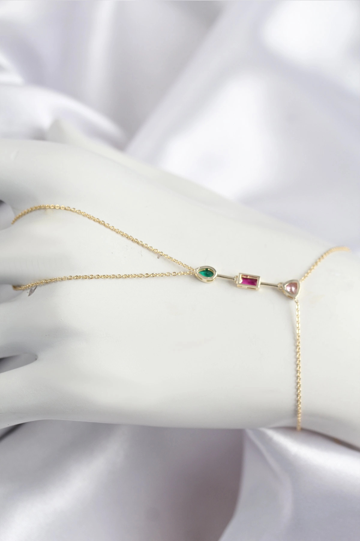 Pirinç Renkli Zirkon Taşlı Model Gold Renk Şahmeran-0