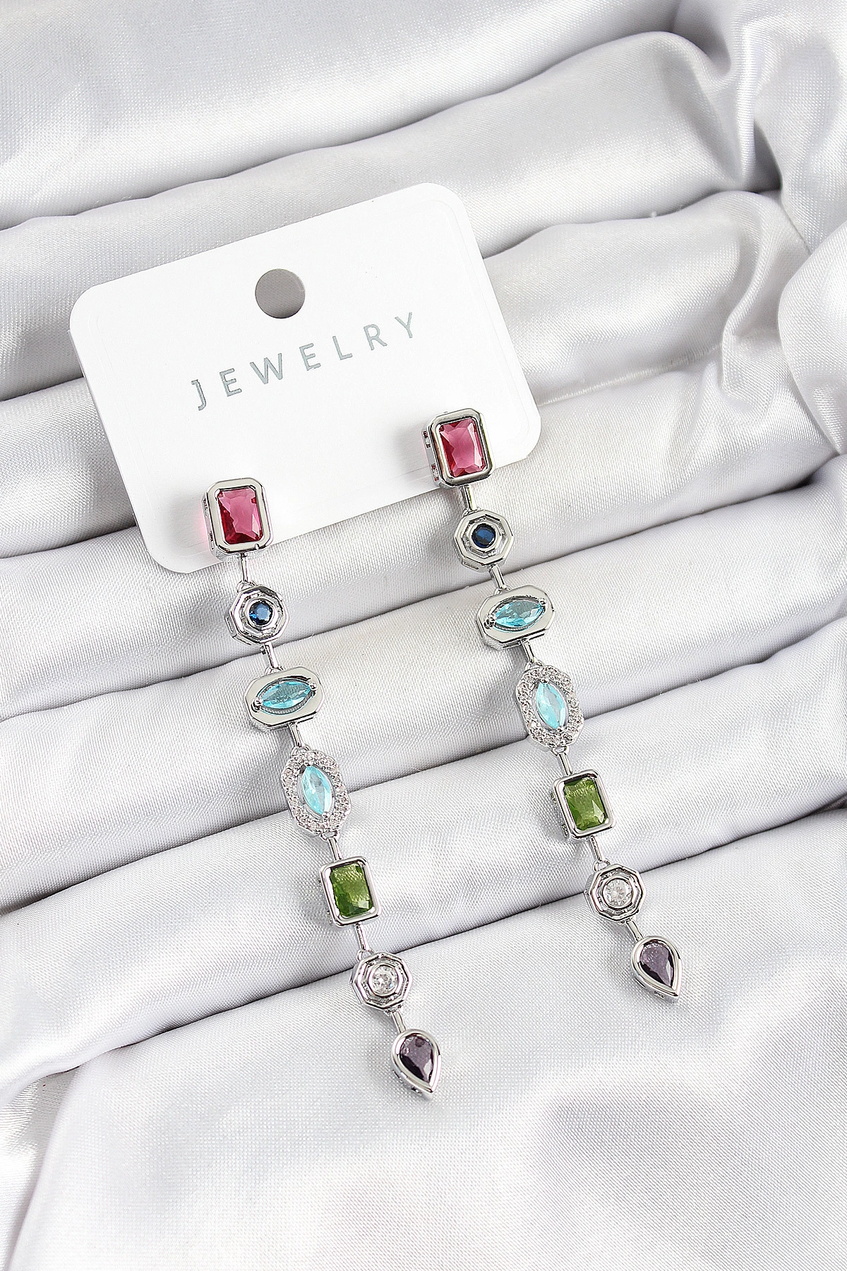 Pirinç Renkli Zirkon Taşlı Sallantılı Model Gümüş Renk Kadın Küpe-0