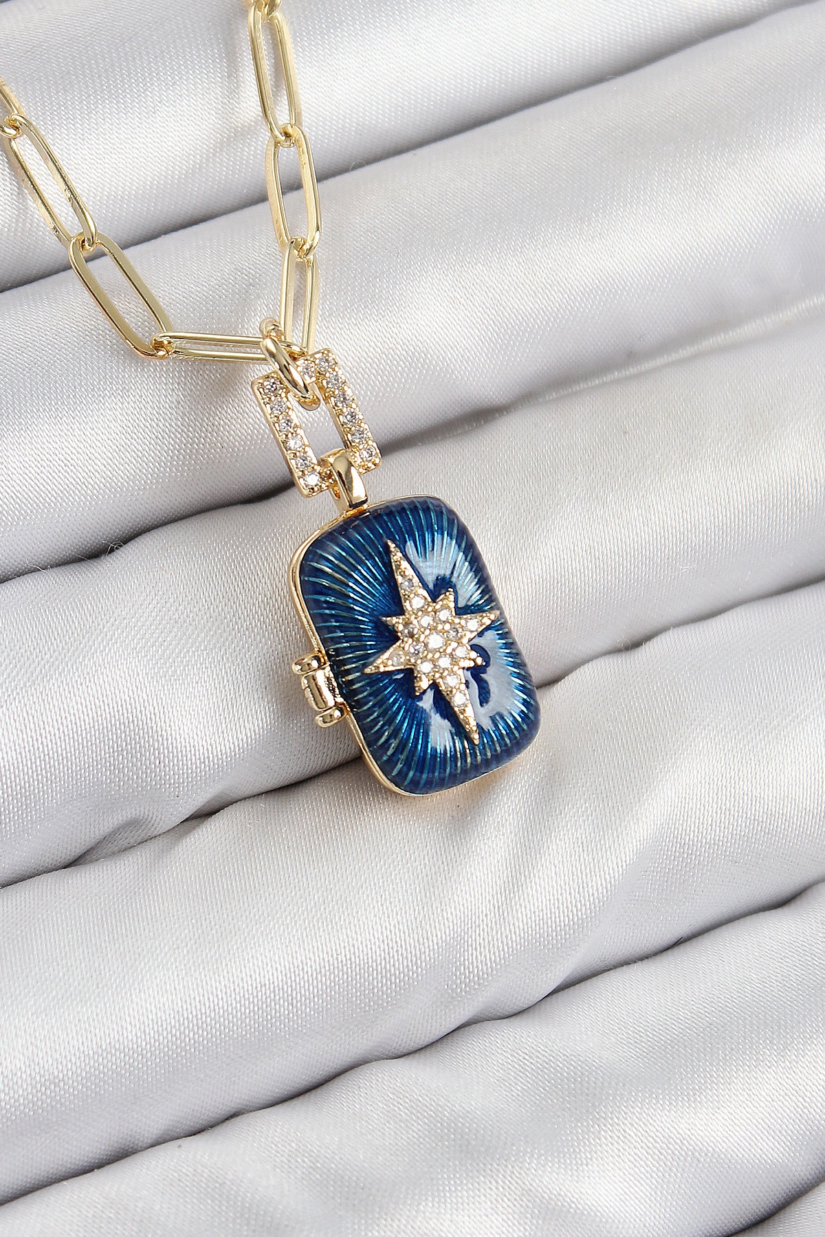 Pirinç Zirkon Taşlı Açılabilir Kutup Yıldızı Model Gold Renk Kadın Kolye-0