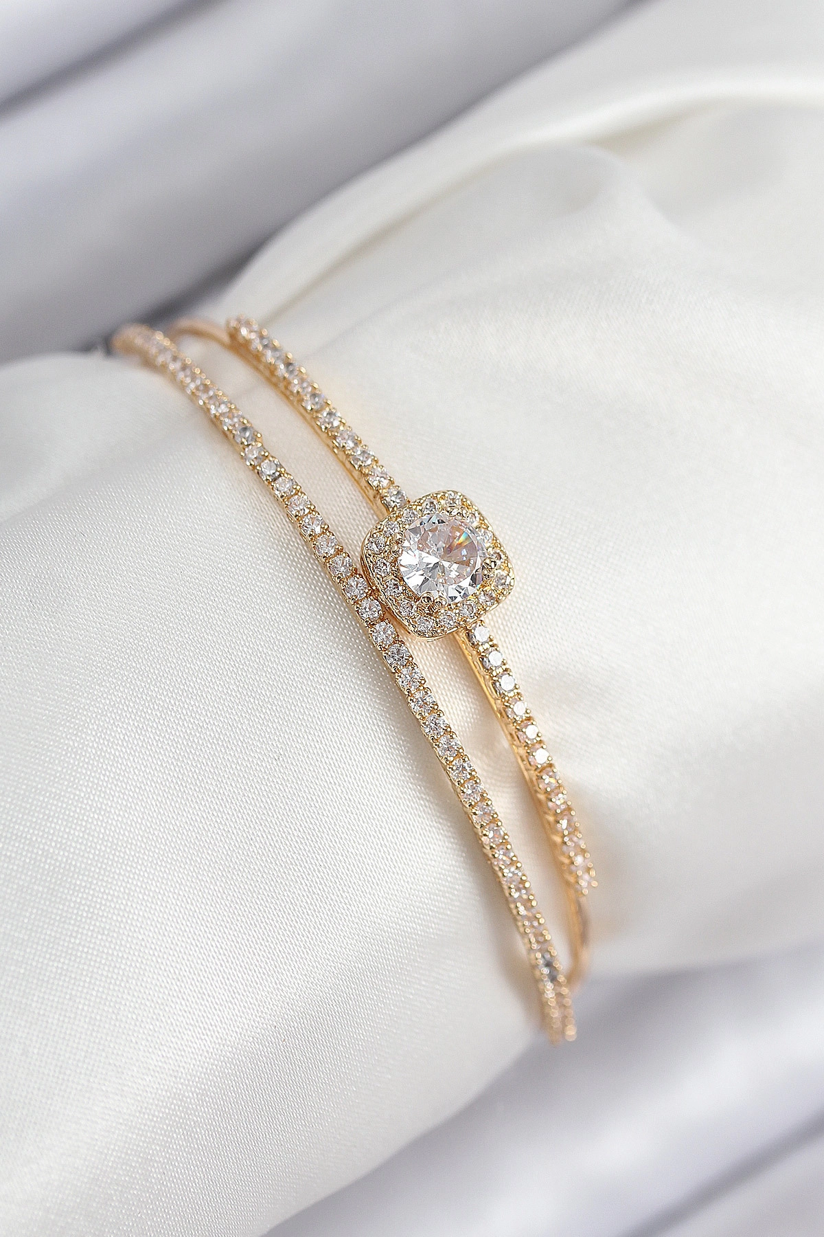 Pirinç Zirkon Taşlı Baget Model Gold Renk Kadın Bileklik-0