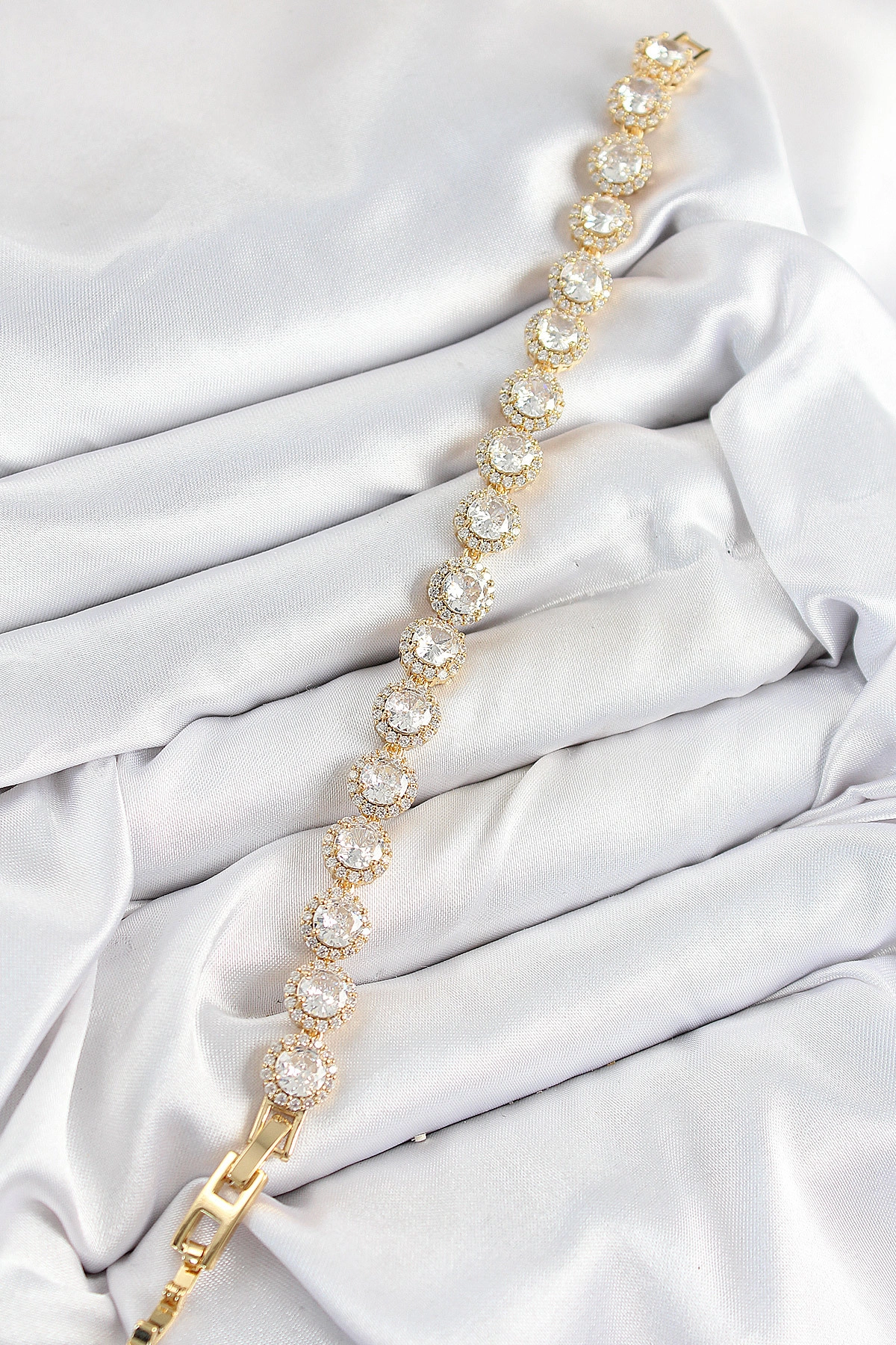 Pirinç Zirkon Taşlı Daire Baget Model Gold Renk VIP Seri Kadın Bileklik-1