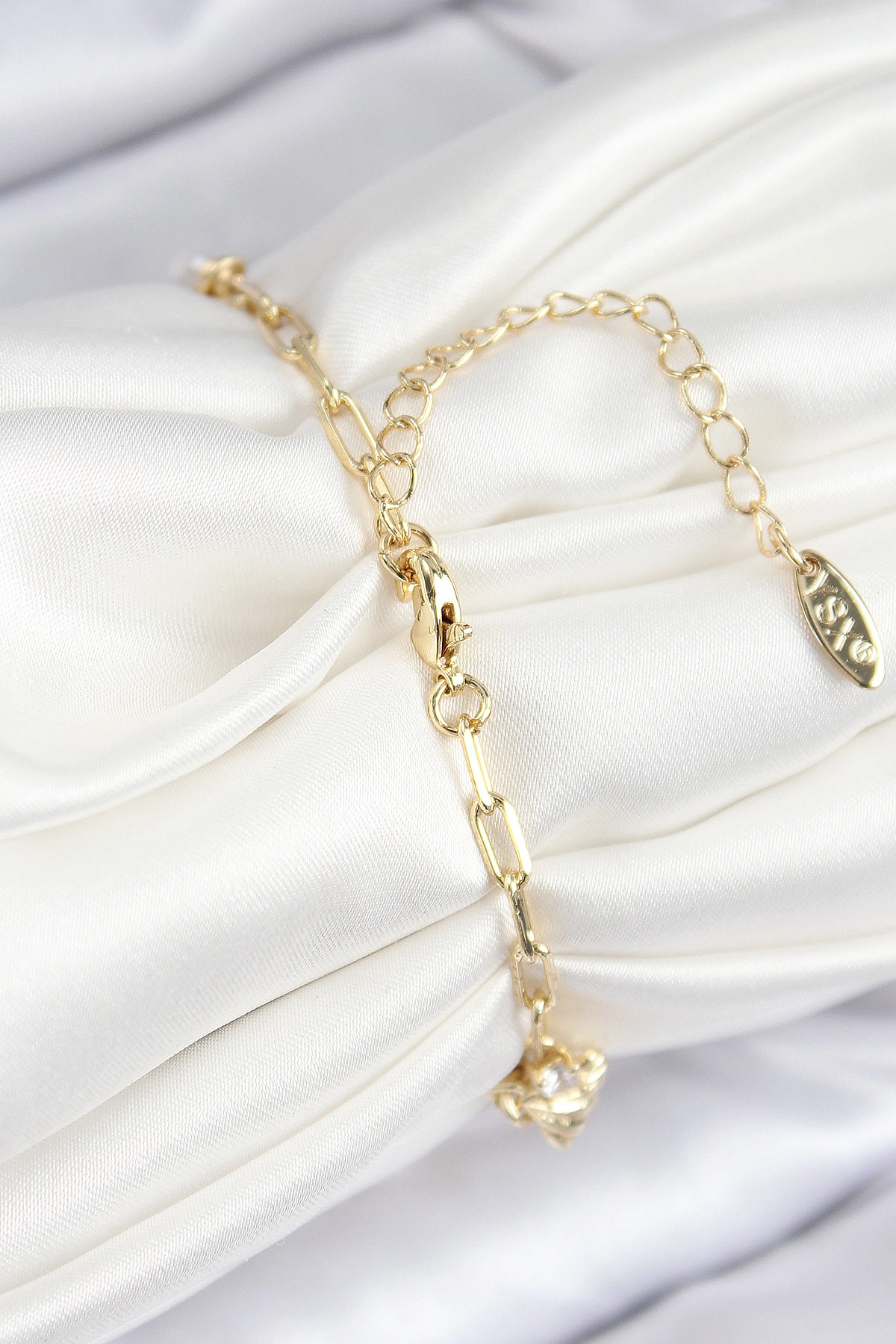 Pirinç Zirkon Taşlı Deniz Kabuğu Model Gold Renk Kadın Bileklik-1