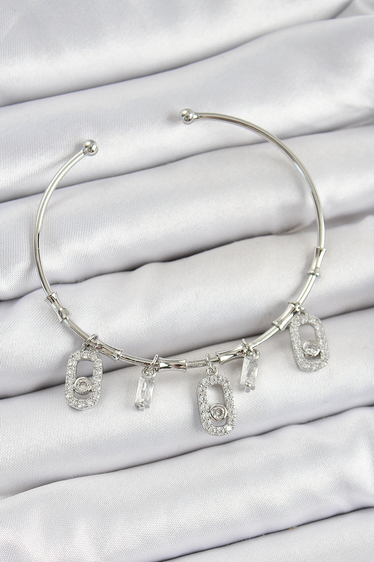 Pirinç Zirkon Taşlı Dikdörtgen Model Gümüş Renk Charm Bileklik-0