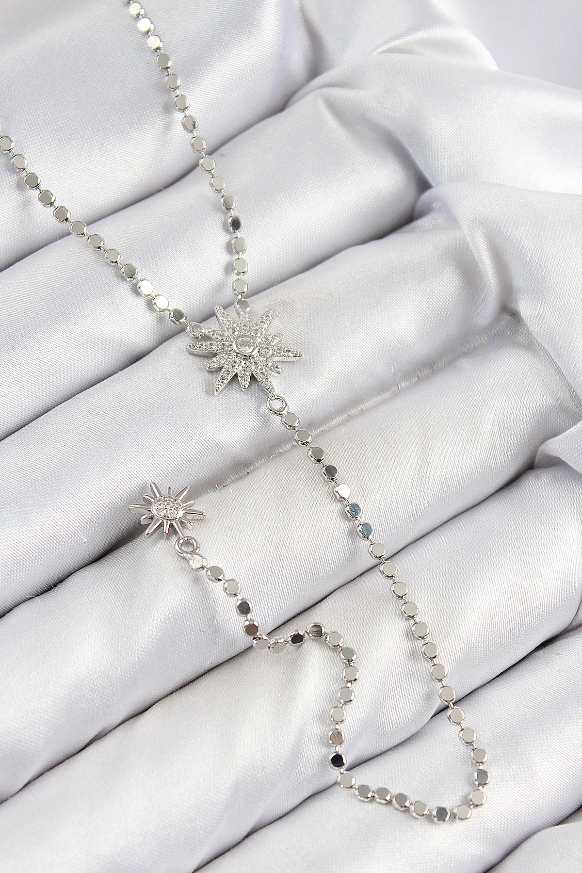 Pirinç Zirkon Taşlı Ezme Zincirli Kutup Yıldızı Model Gümüş Renk Y Kolye-0