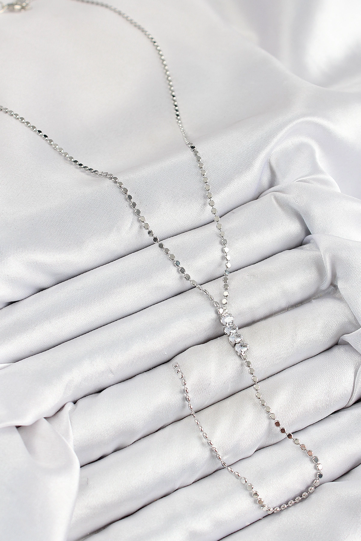 Pirinç Zirkon Taşlı Ezme Zincirli Model Gümüş Renk Y Kolye-1