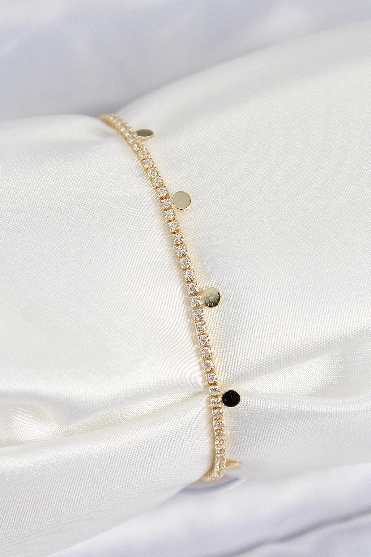 Pirinç Zirkon Taşlı Ezme Zincirli Sıralı Model Gold Renk Kadın Bilekilk-0