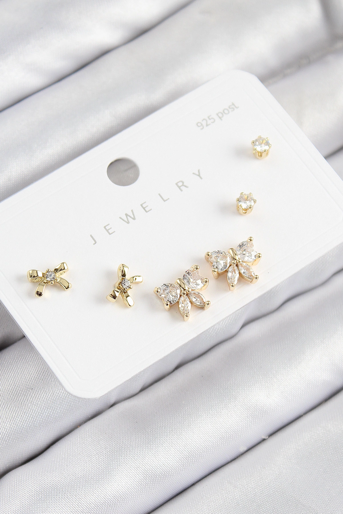 Pirinç Zirkon Taşlı Fiyonk Model Gold Renk 925 Ayar Gümüş Çivi Kadın Küpe Set-0