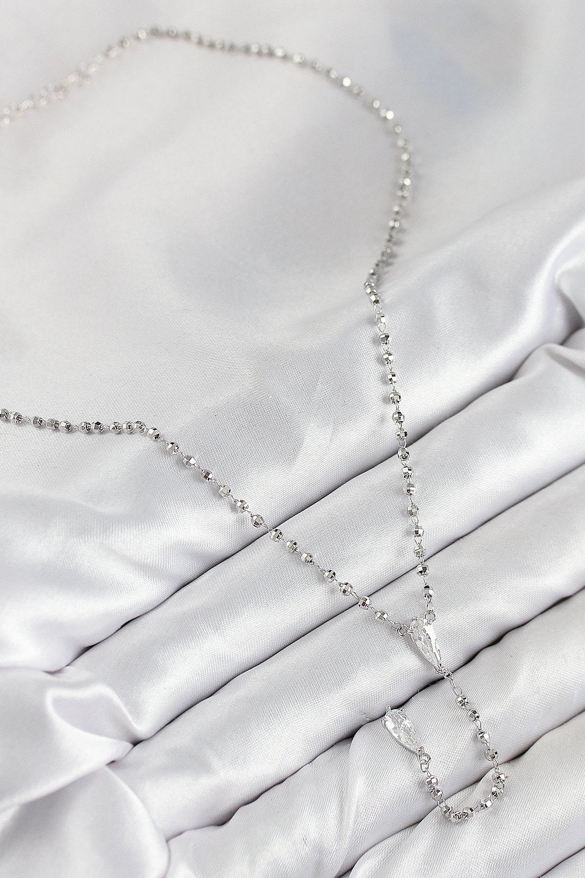 Pirinç Zirkon Taşlı Gümüş Renk Kadın Y Kolye-1