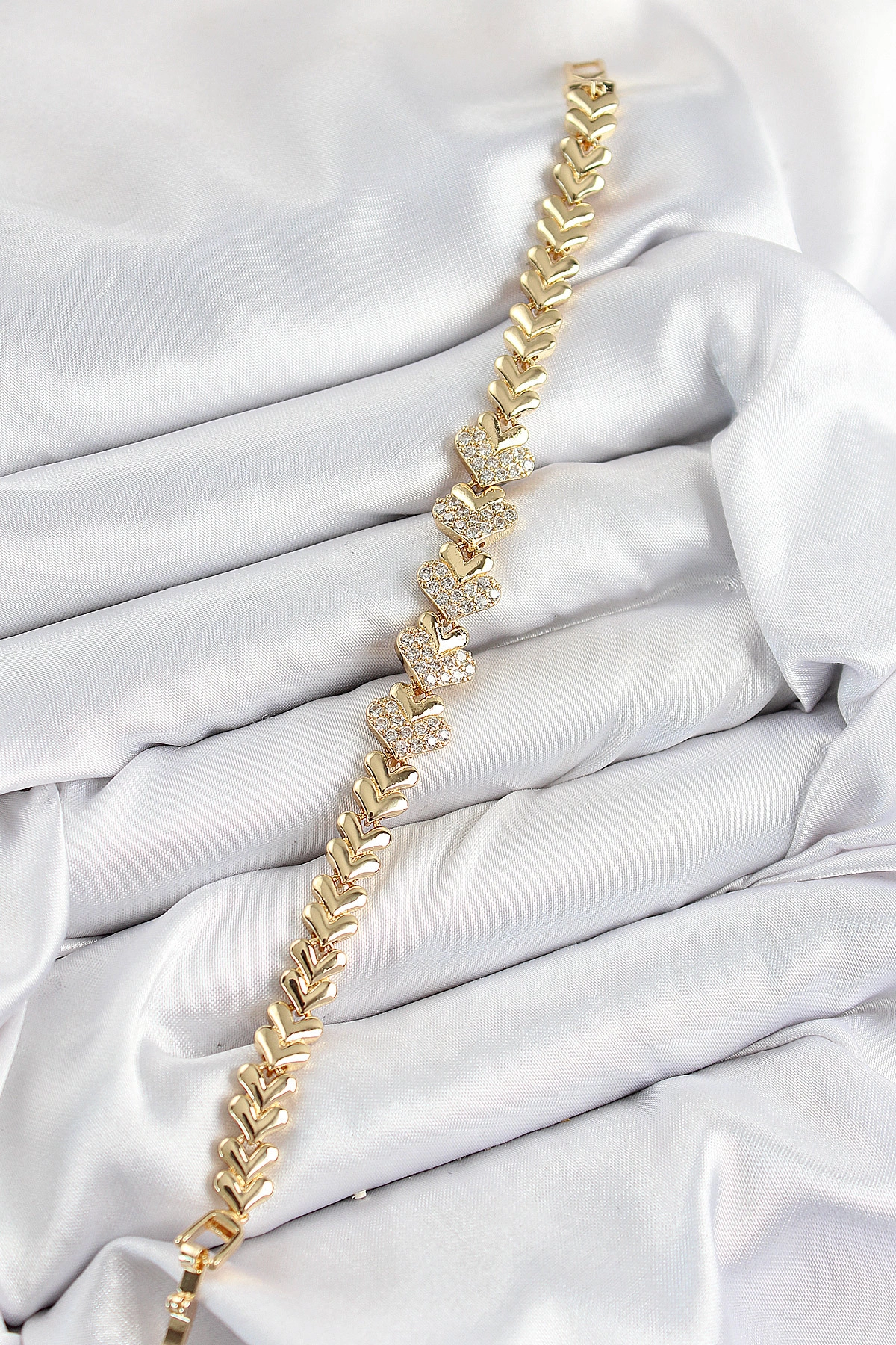 Pirinç Zirkon Taşlı Kalp Model Gold Renk Kadın Bileklik-1