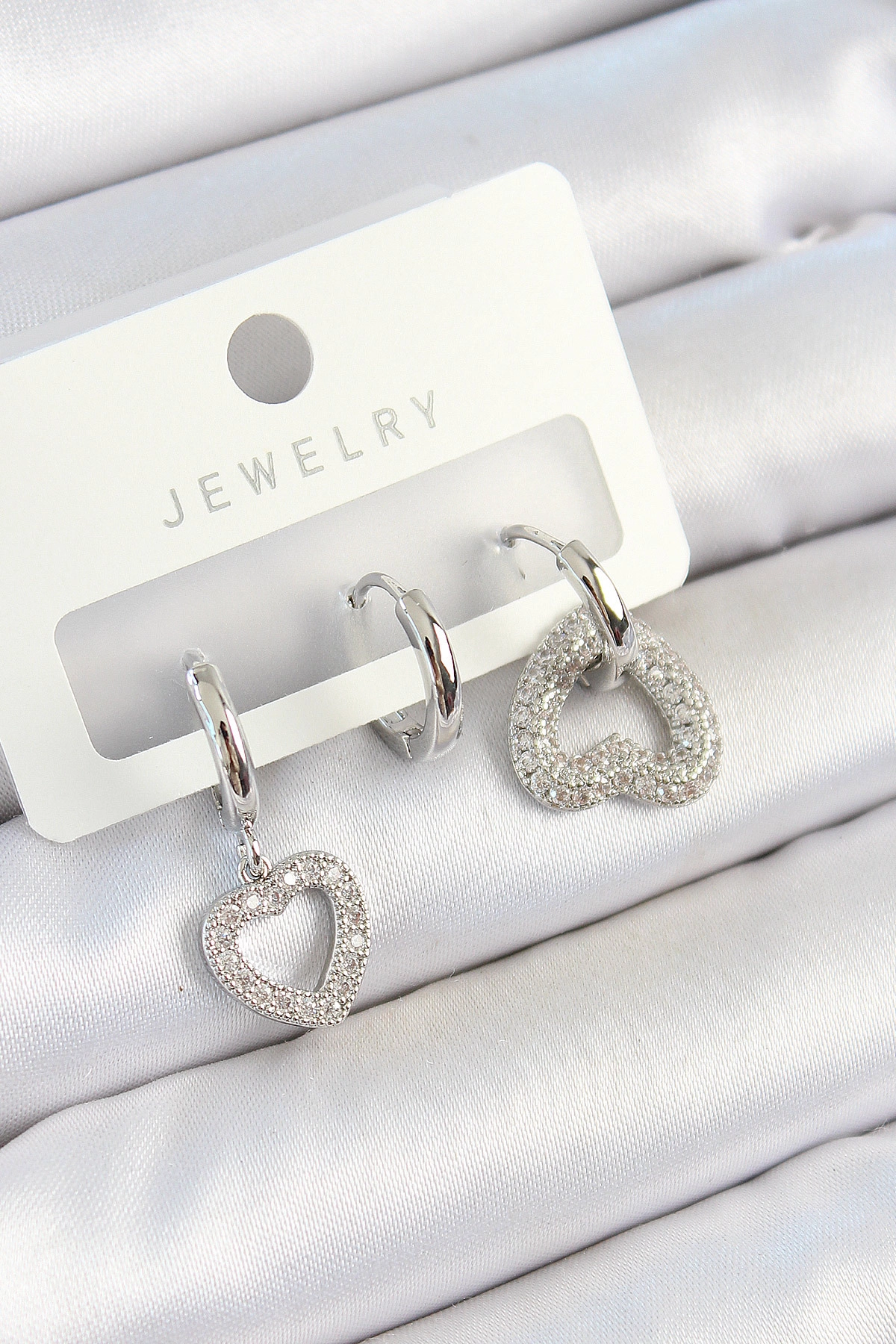 Pirinç Zirkon Taşlı Kalp Model Gümüş Renk 3'lü Çift Kadın Küpe Set-0