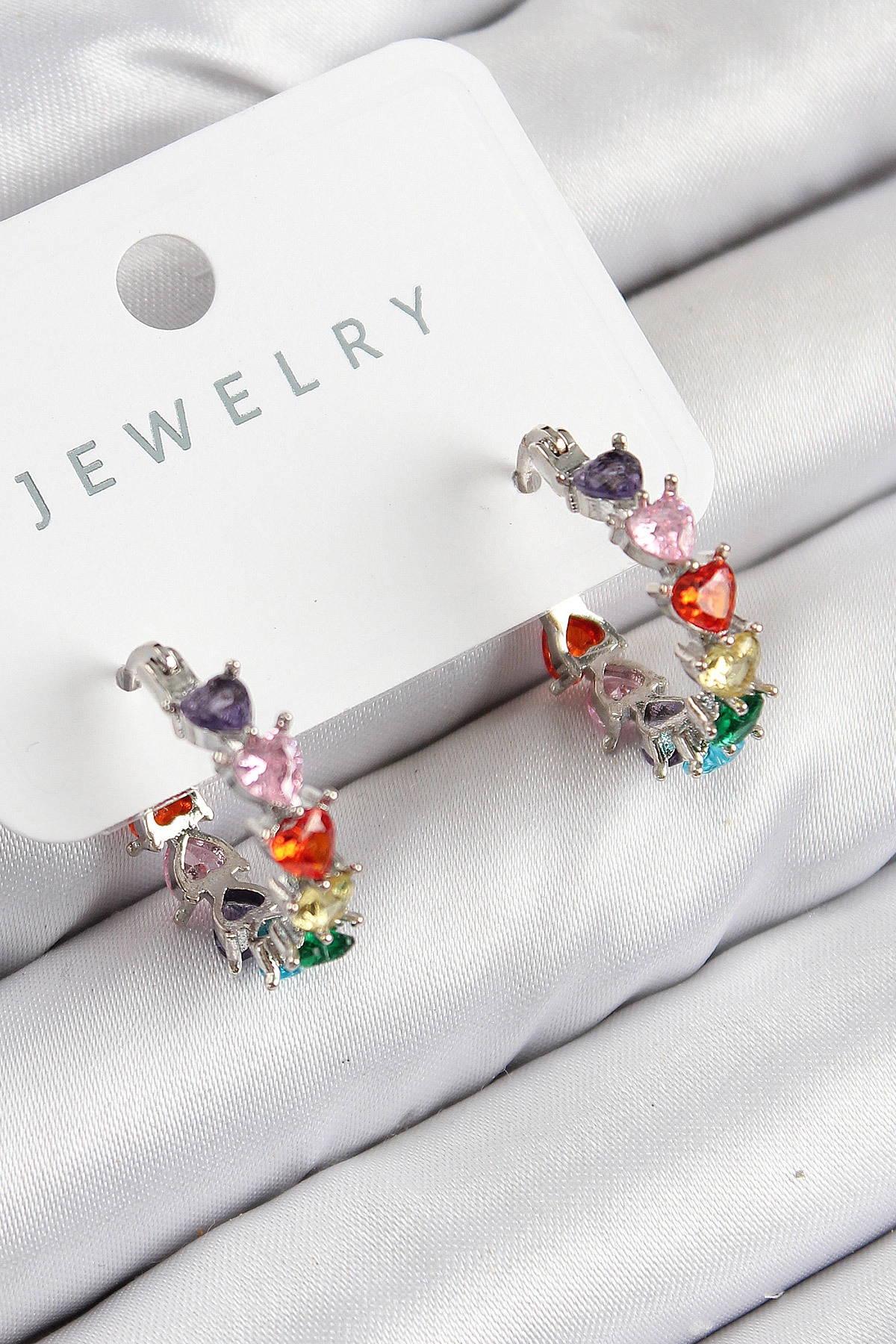 Pirinç Zirkon Taşlı Kalp Model Gümüş Renk Kadın Küpe-0