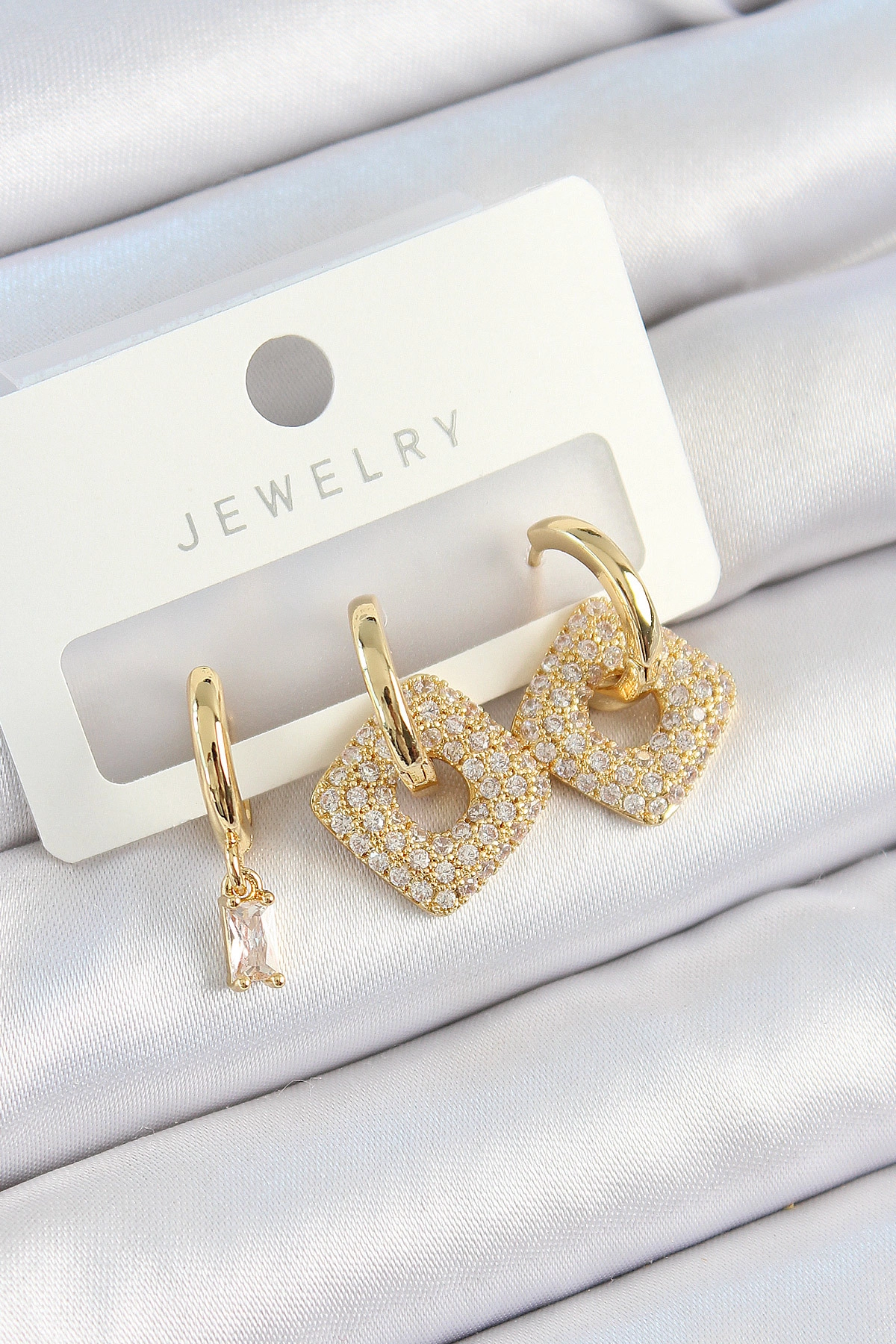 Pirinç Zirkon Taşlı Kare Model Gold Renk 3'lü Çift Kadın Küpe Set-0