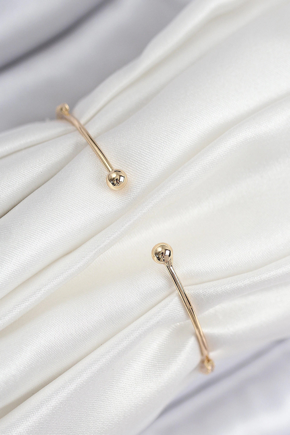 Pirinç Zirkon Taşlı Kelebek Model Gold Renk Kadın Bileklik-1