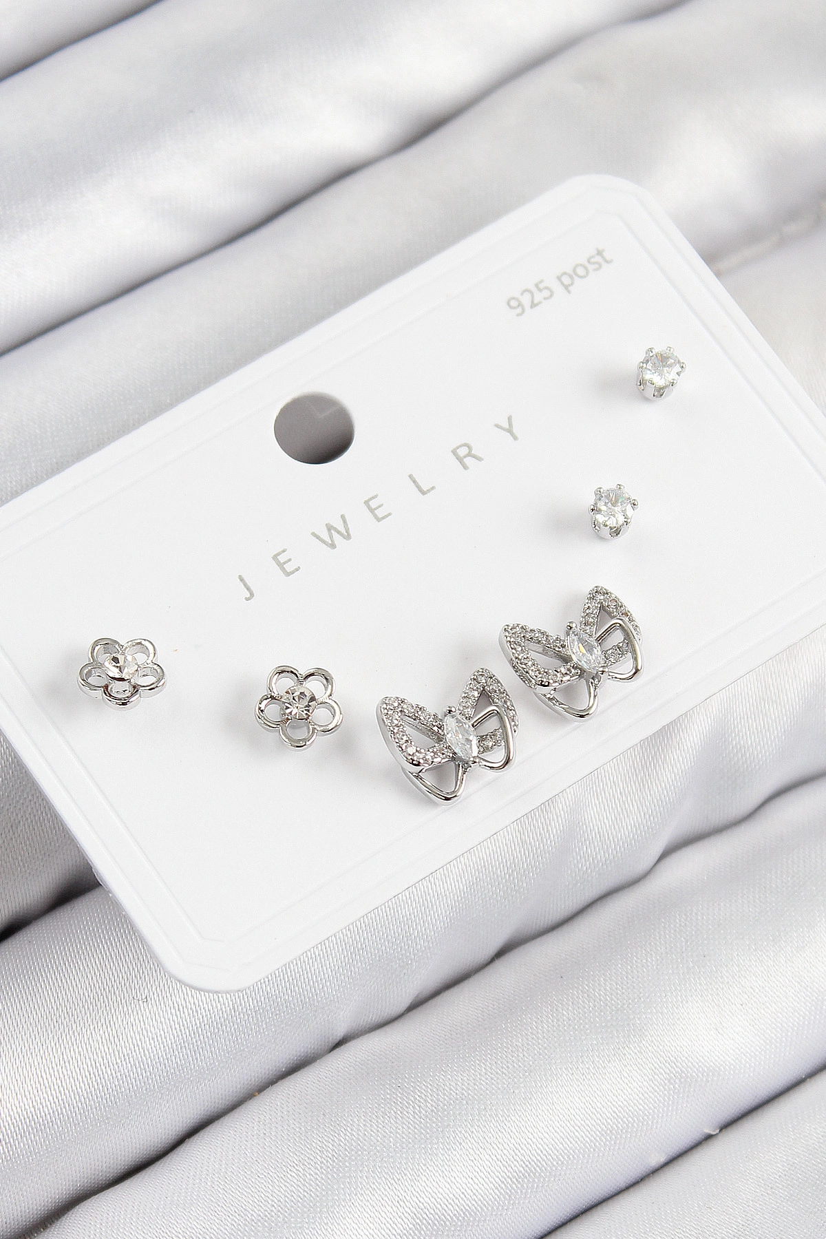 Pirinç Zirkon Taşlı Kelebek Model Gümüş Renk 925 Ayar Gümüş Çivi Kadın Küpe Set-0