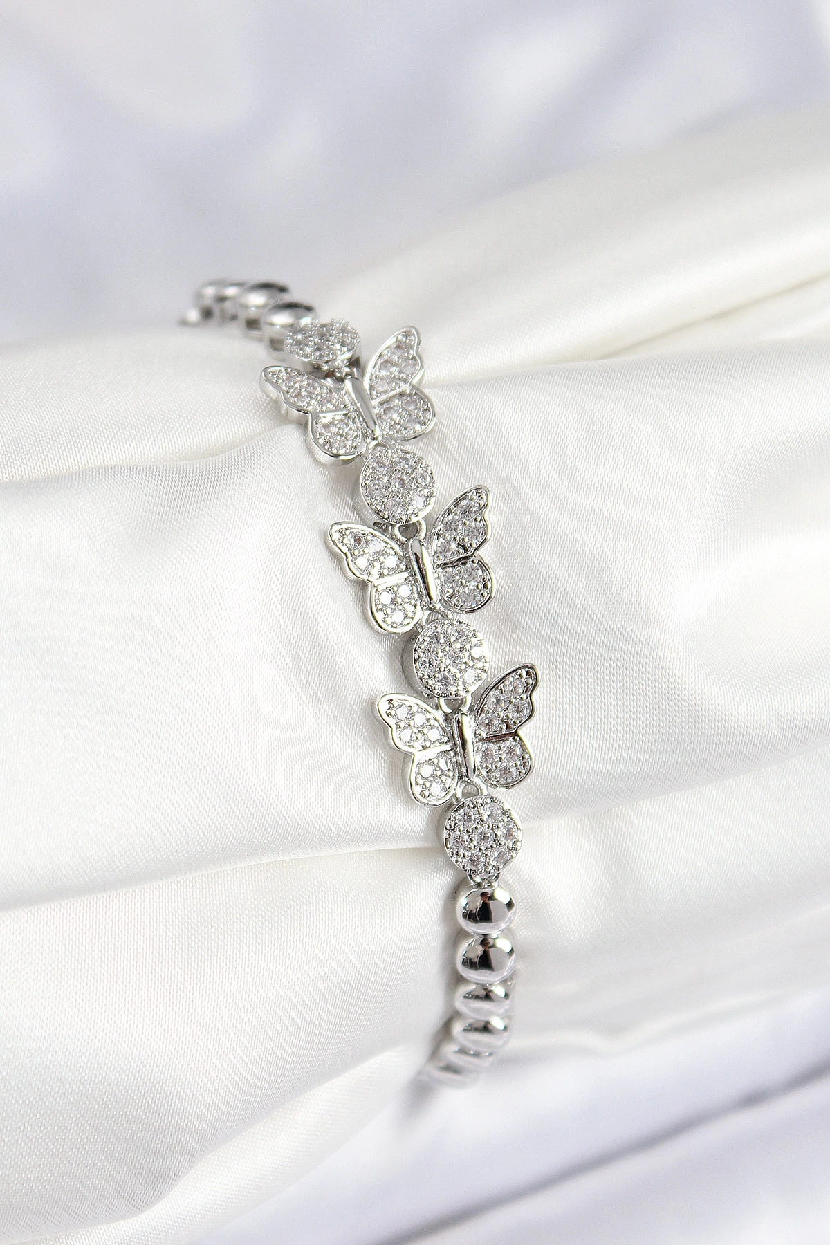 Pirinç Zirkon Taşlı Kelebek Model Gümüş Renk Kadın Bileklik-0