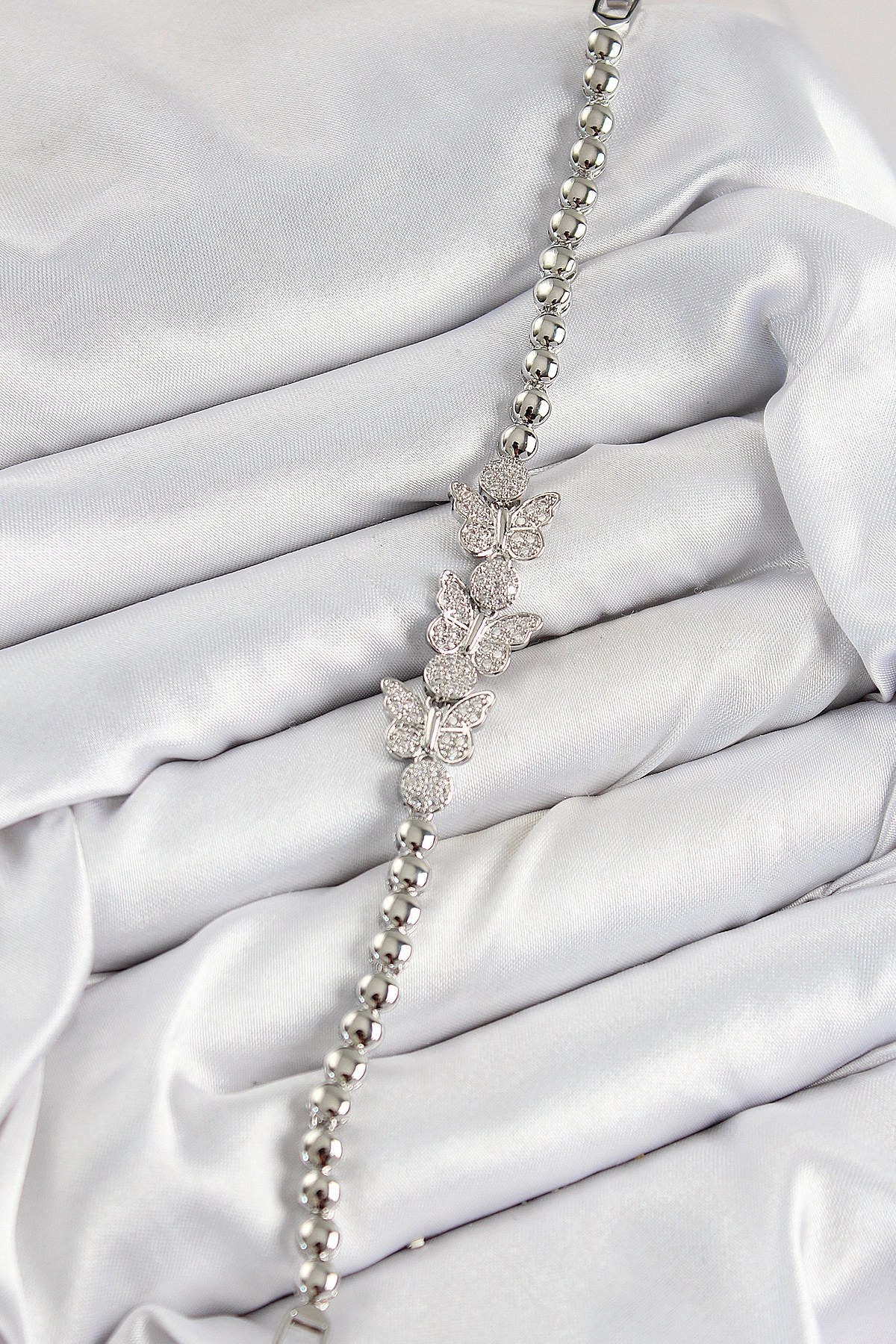 Pirinç Zirkon Taşlı Kelebek Model Gümüş Renk Kadın Bileklik-1