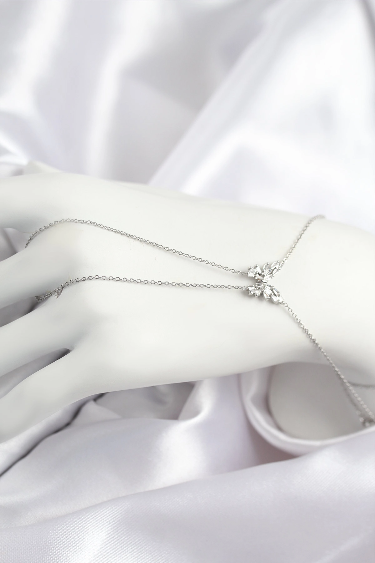 Pirinç Zirkon Taşlı Kelebek Model Gümüş Renk Şahmeran-0