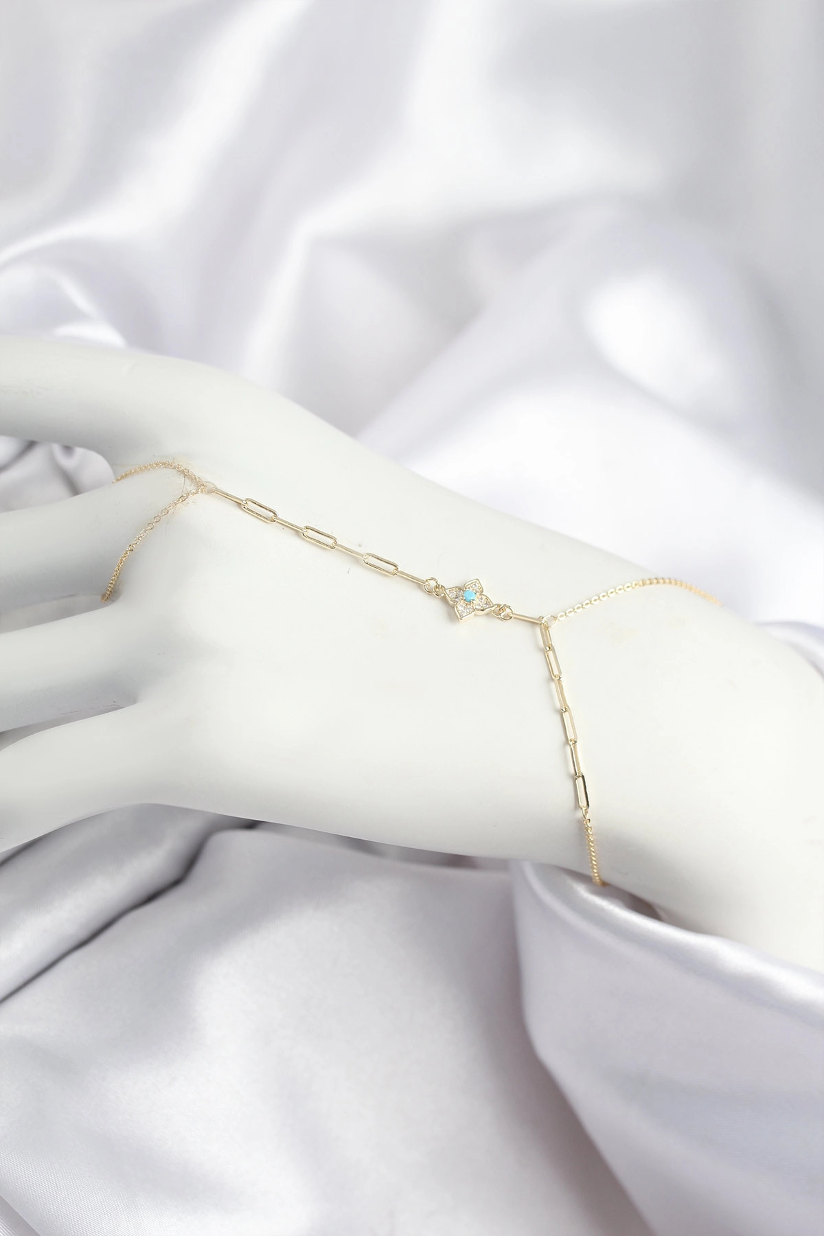 Pirinç Zirkon Taşlı Mavi Boncuklu Yonca Model Gold Renk Şahmeran-0