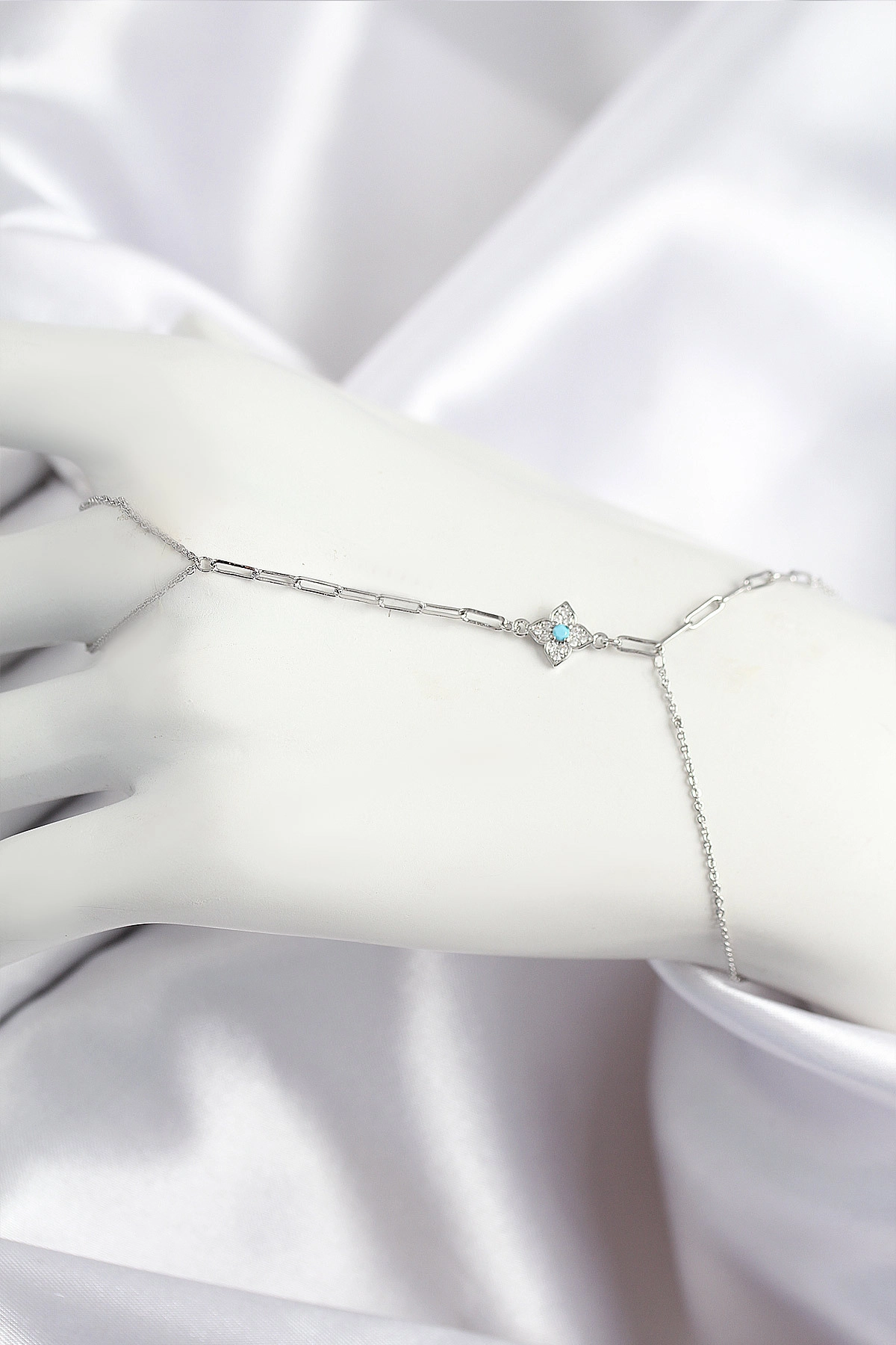 Pirinç Zirkon Taşlı Mavi Boncuklu Yonca Model Gümüş Renk Şahmeran-0