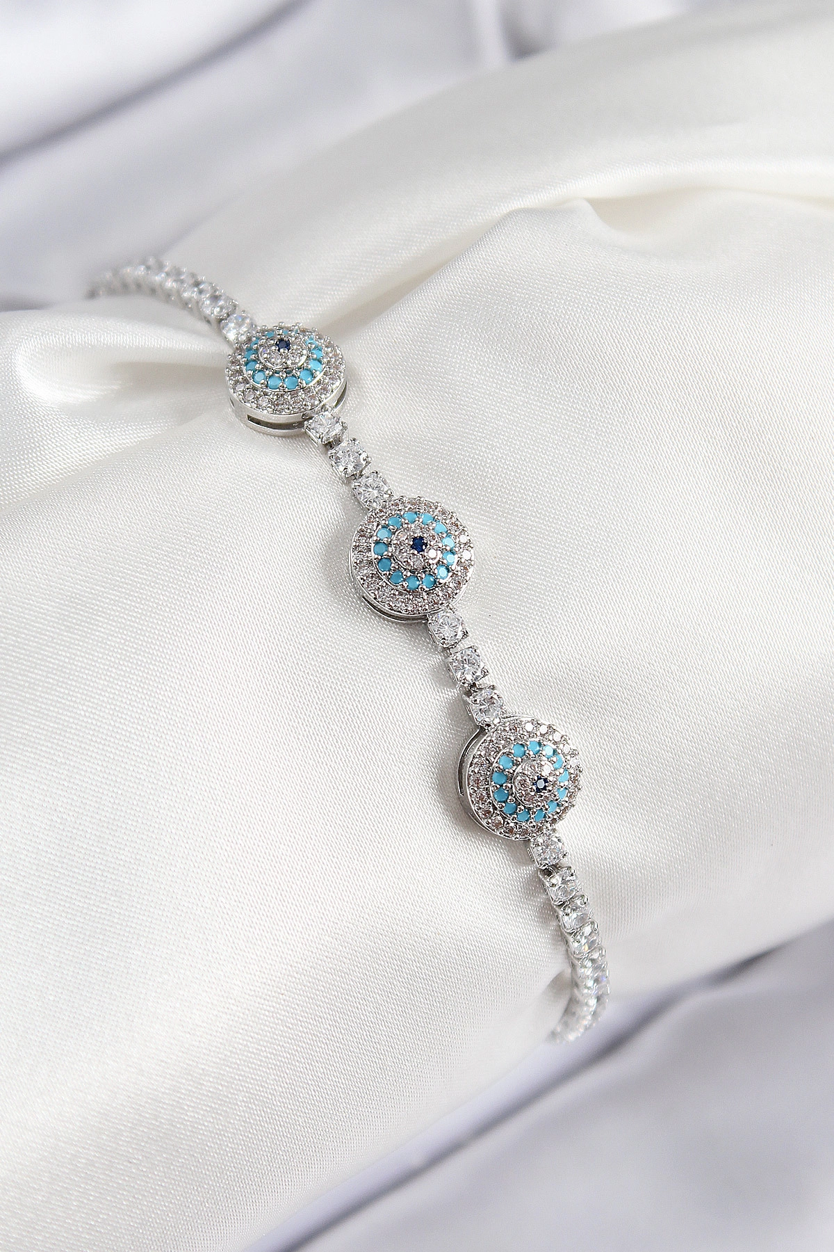 Pirinç Zirkon Taşlı Nazar Model Gümüş Renk Kadın Bileklik-0