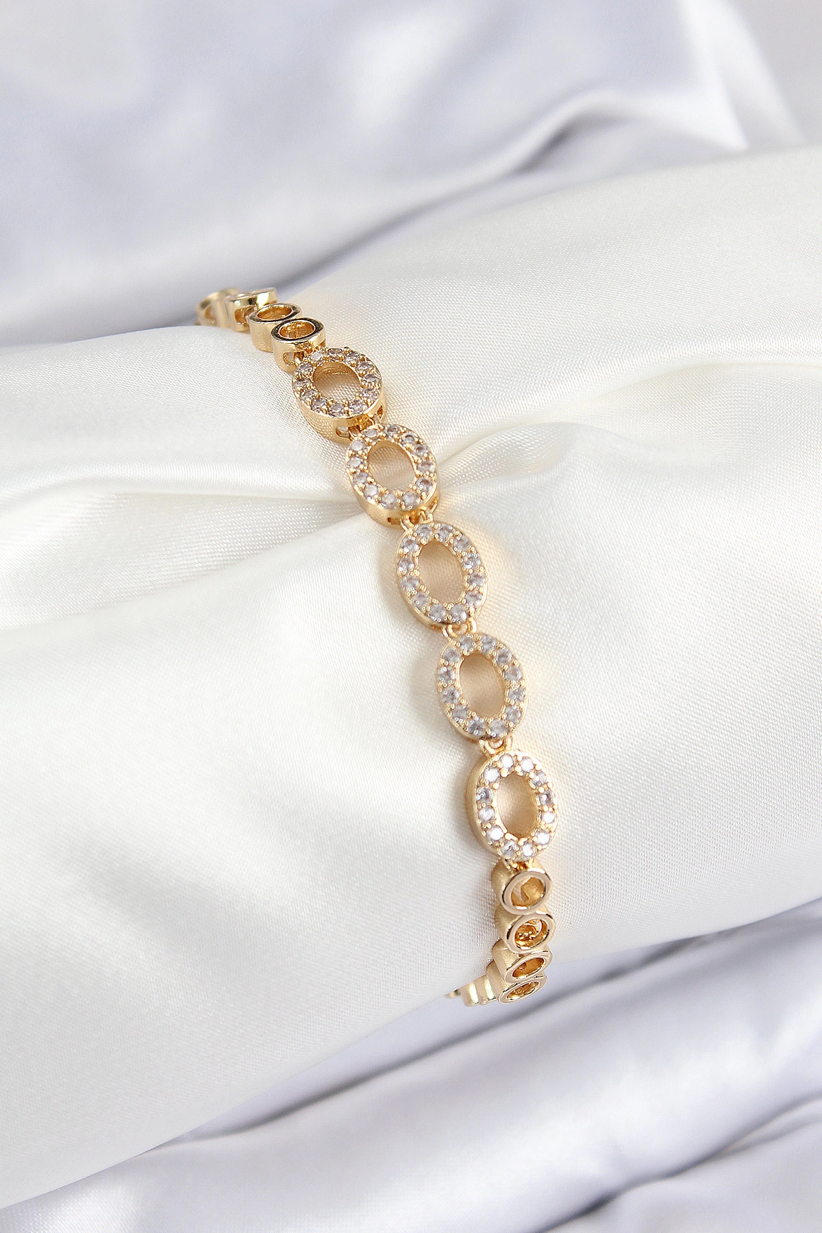 Pirinç Zirkon Taşlı Oval Model Gold Renk Kadın Bileklik-0