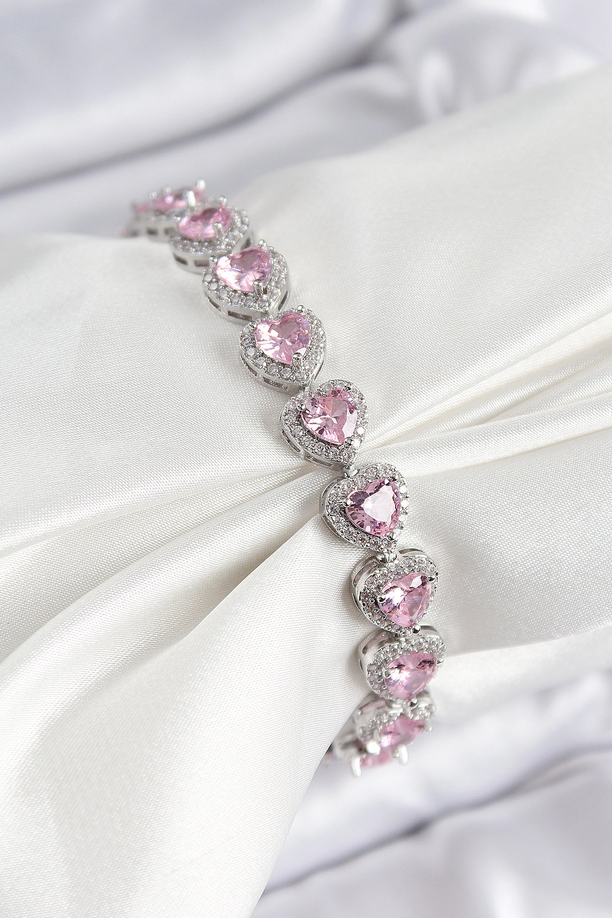 Pirinç Zirkon Taşlı Pembe Kalp Baget Model Gümüş Renk VIP Seri Kadın Bileklik-0