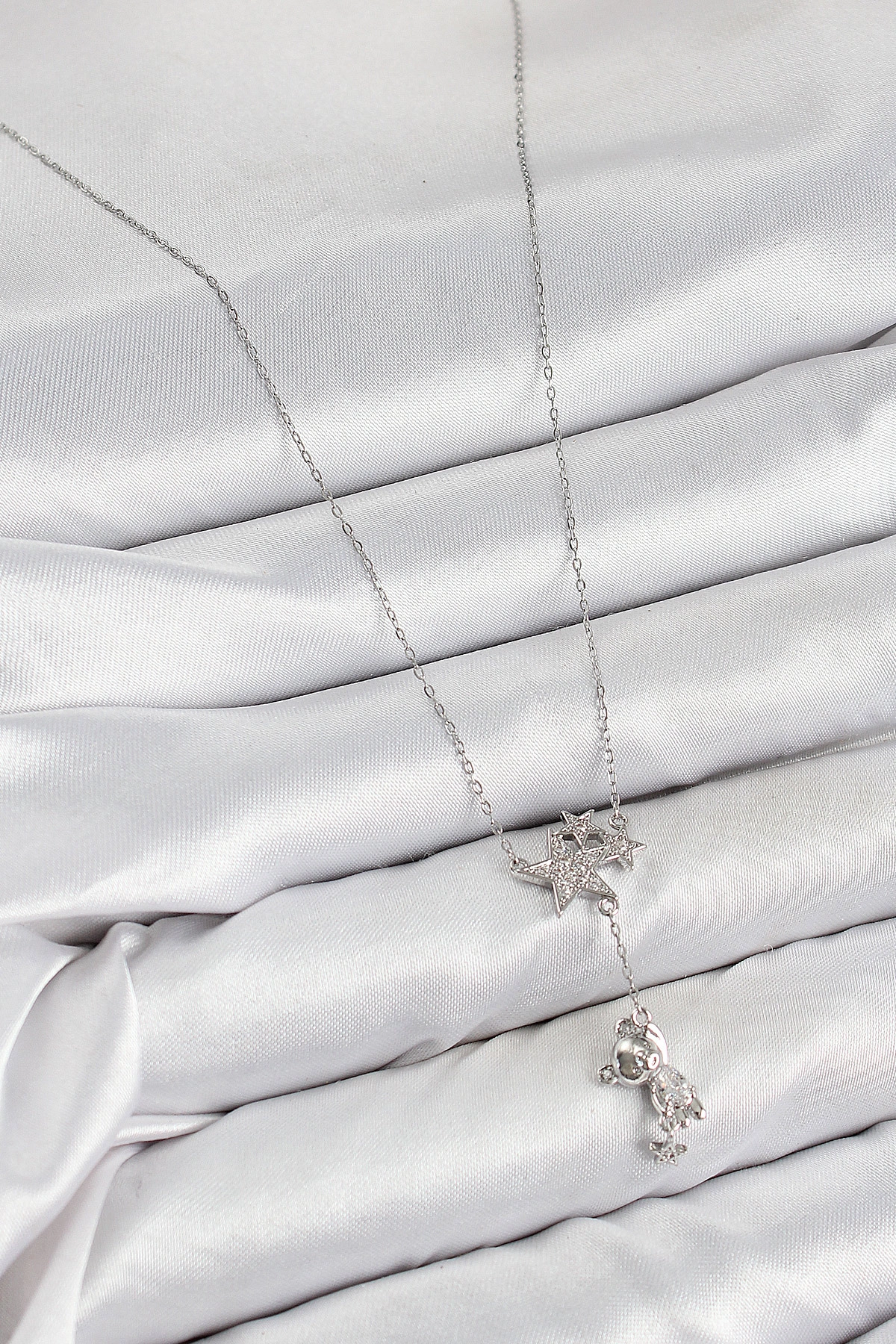 Pirinç Zirkon Taşlı Sallantılı Ayıcıklı Yıldız Model Gümüş Renk Kadın Kolye-1