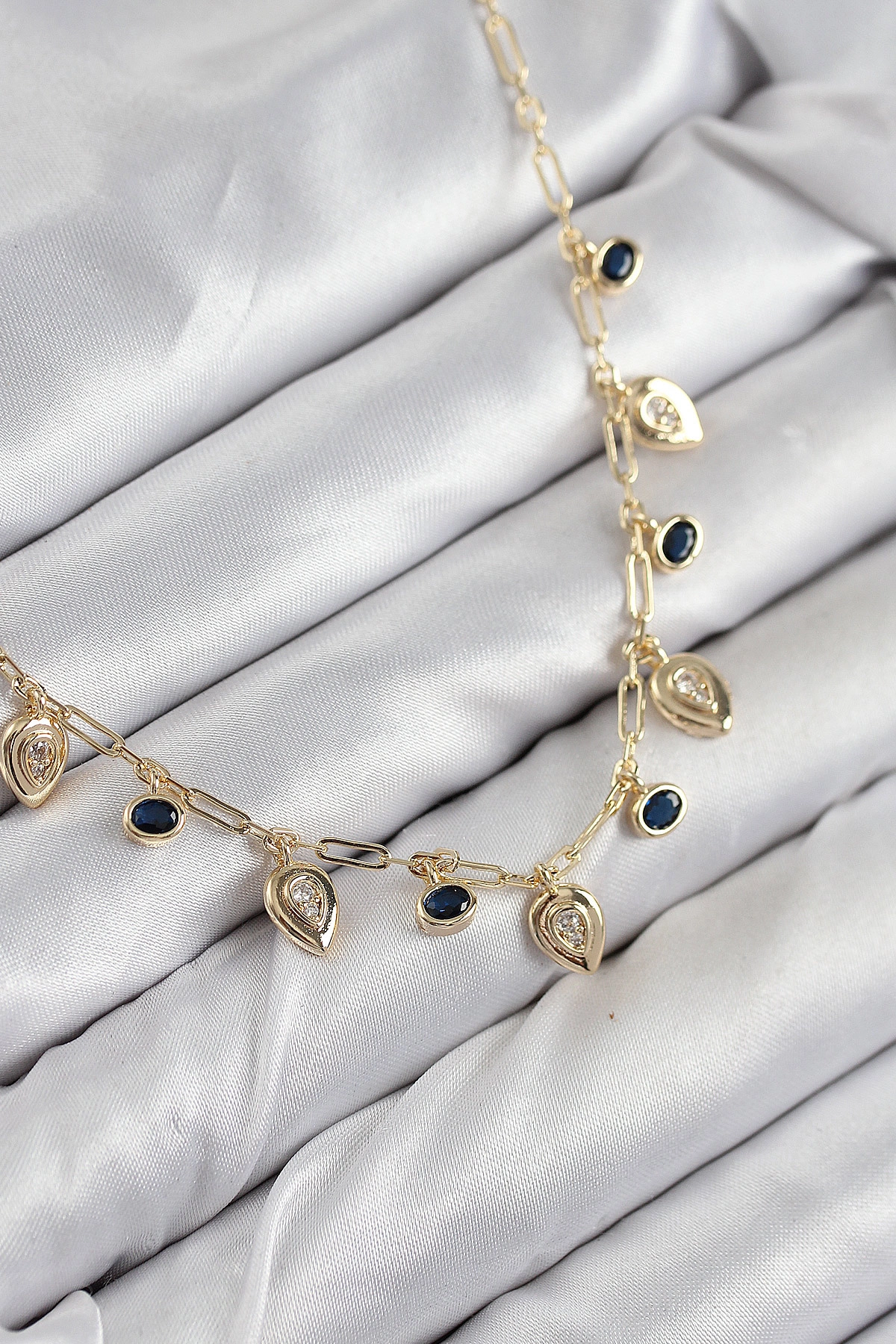 Pirinç Zirkon Taşlı Sallantılı Damla Model Gold Renk Kadın Kolye-1