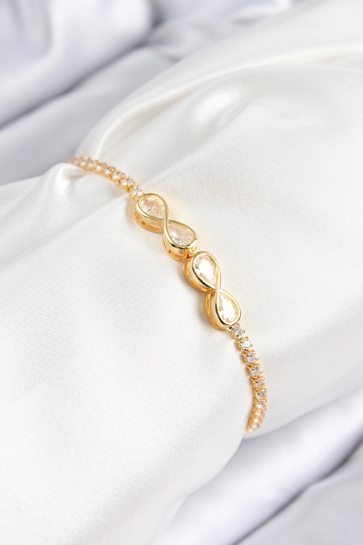 Pirinç Zirkon Taşlı Sonsuzluk Model Gold Renk Asansörlü Kadın Bileklik-0