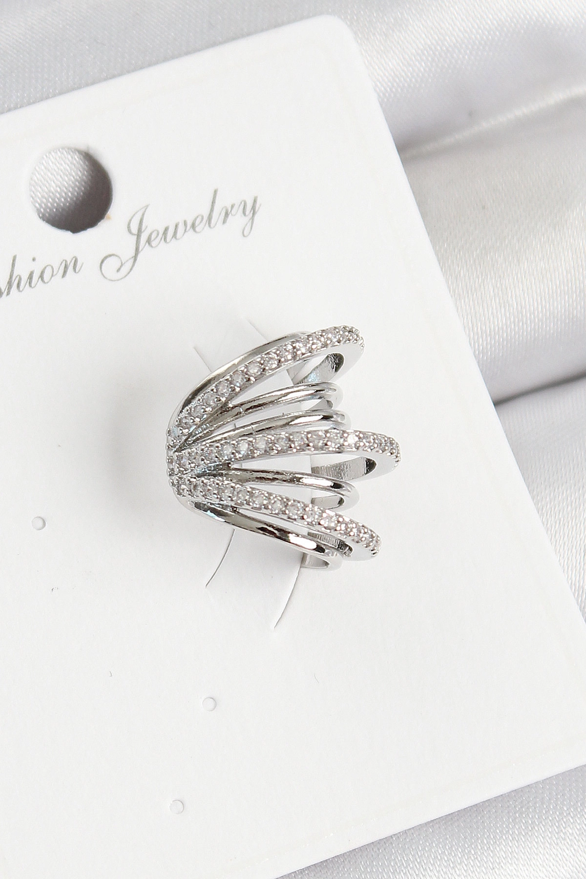 Pirinç Zirkon Taşlı Yay Model Gümüş Renk Sağ Kıkırdak Küpe-0