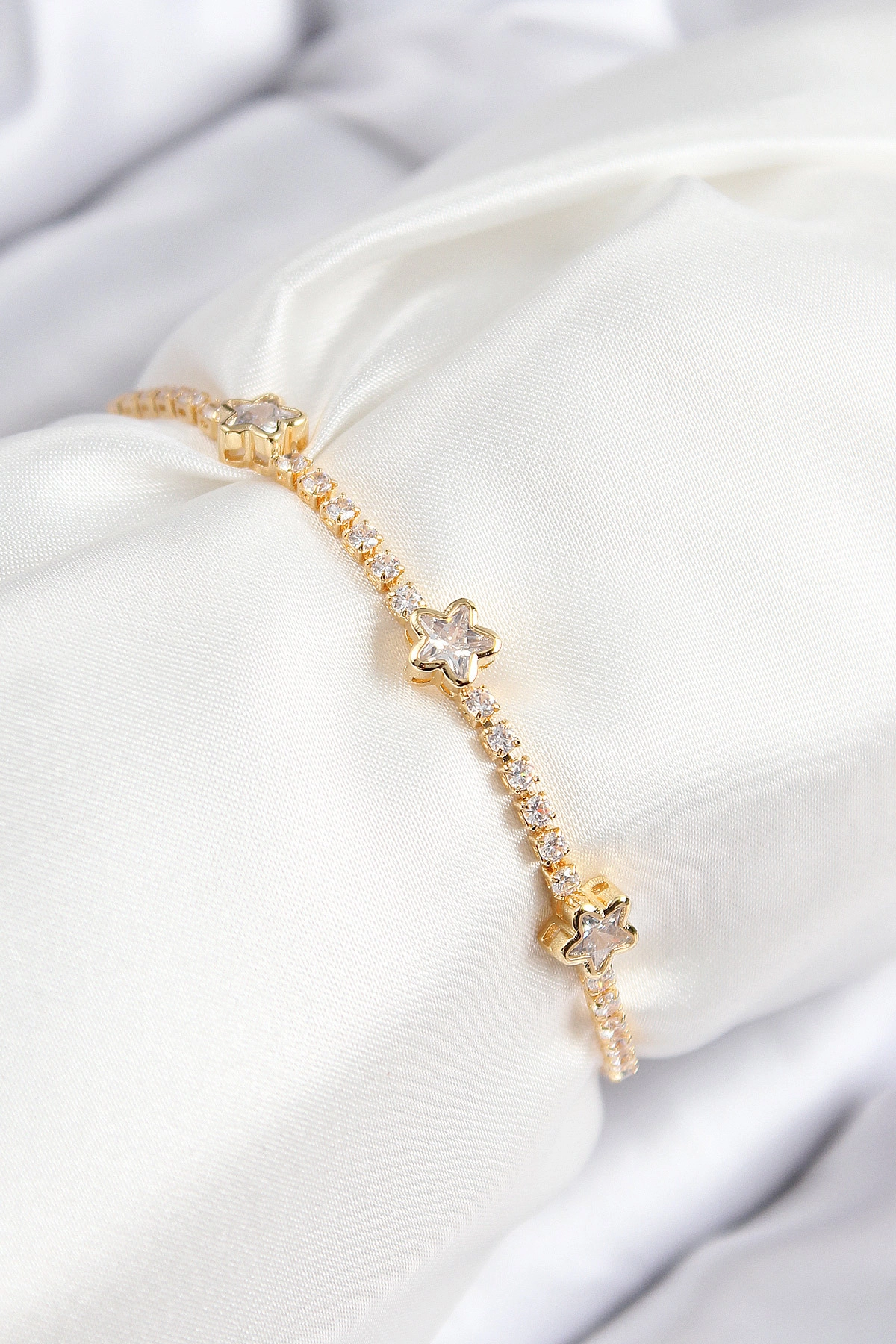 Pirinç Zirkon Taşlı Yıldız Model Gold Renk Asansörlü Kadın Bileklik-0