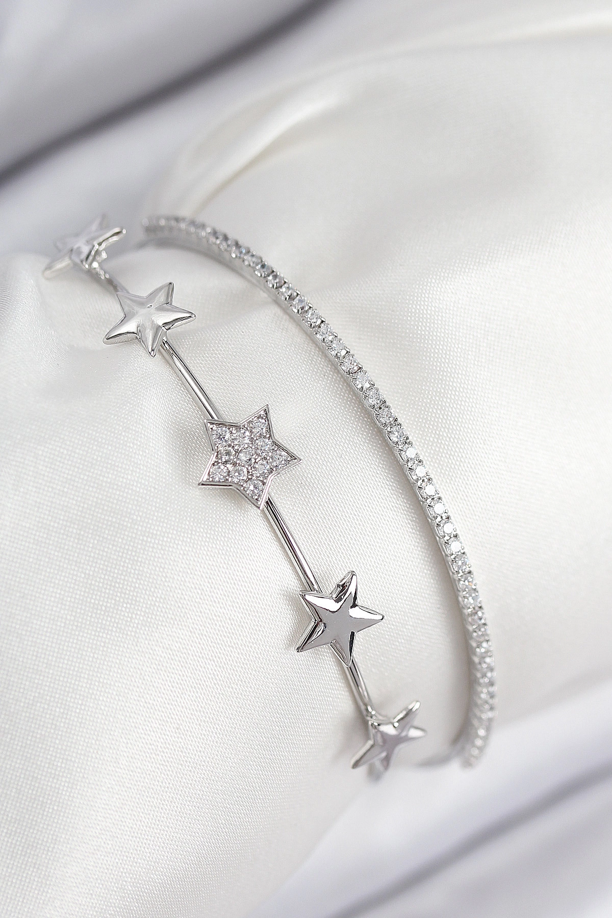 Pirinç Zirkon Taşlı Yıldız Model Gümüş Renk Kadın Bileklik-0