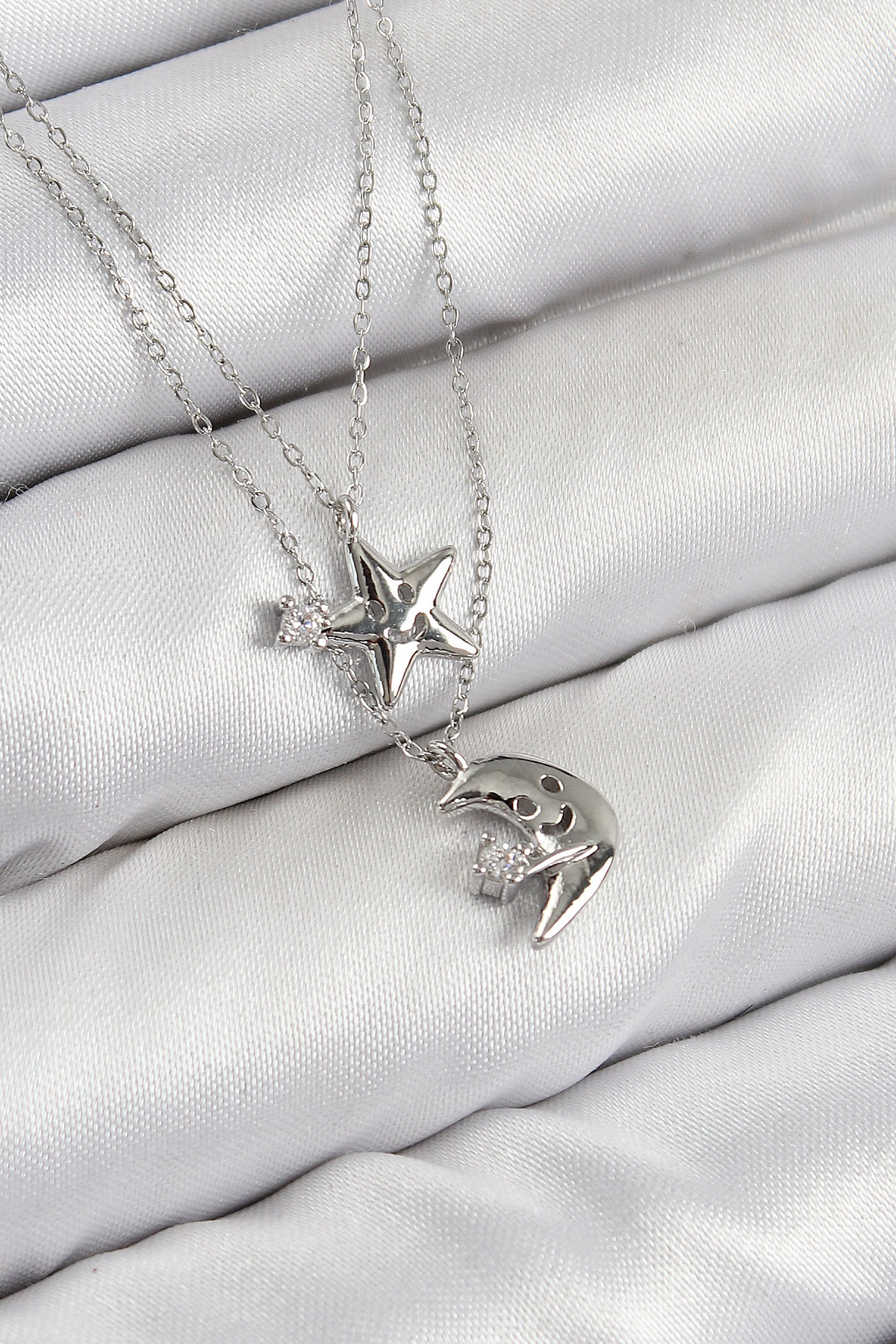 Pirinç Zirkon Taşlı Yıldız Ve Ay Model Gümüş Renk Kadın Kolye-0