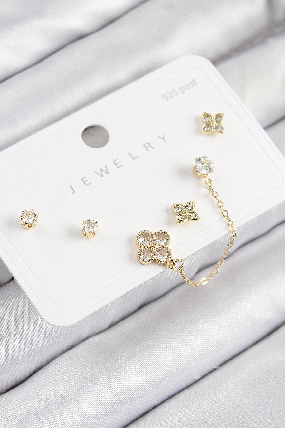 Pirinç Zirkon Taşlı Yonca Model Gold Renk 925 Ayar Gümüş Çivi Kadın Küpe Set-0