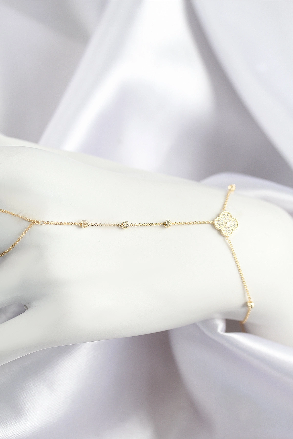 Pirinç Zirkon Taşlı Yonca Model Gold Renk Şahmeran-0