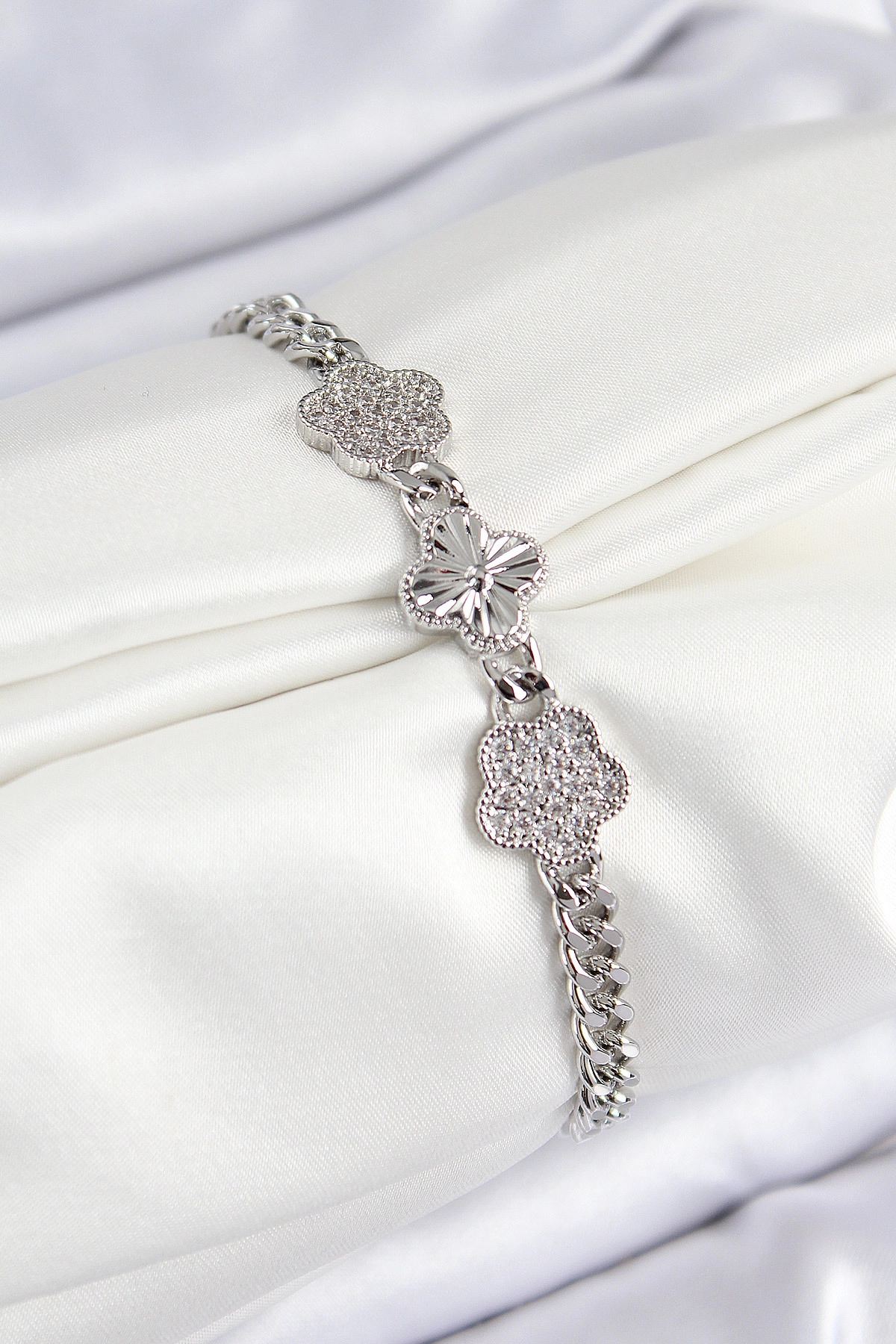 Pirinç Zirkon Taşlı Yonca Model Gümüş Renk Kadın Bileklik-0