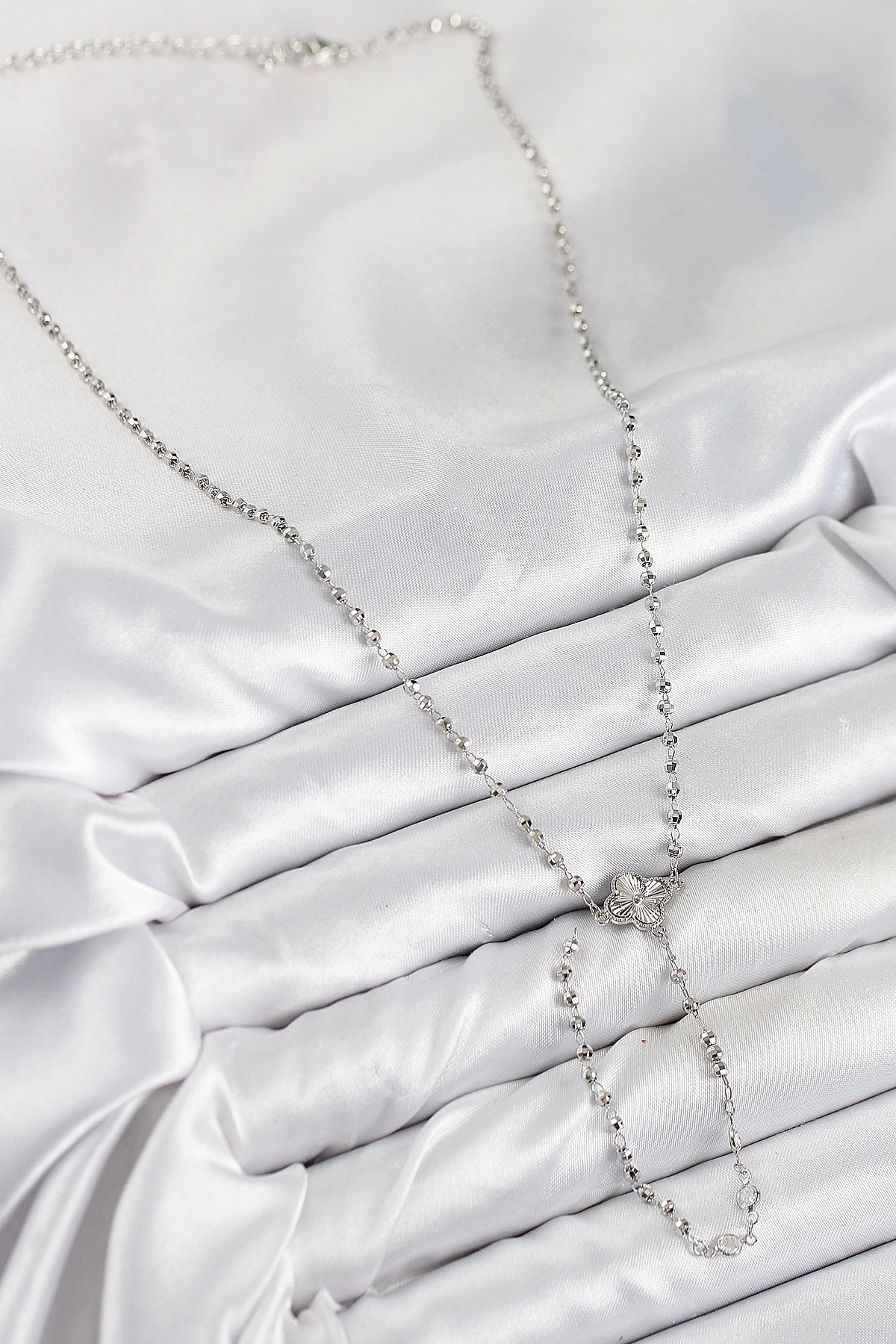 Pirinç Zirkon Taşlı Yonca Model Gümüş Renk Kadın Y Kolye-1