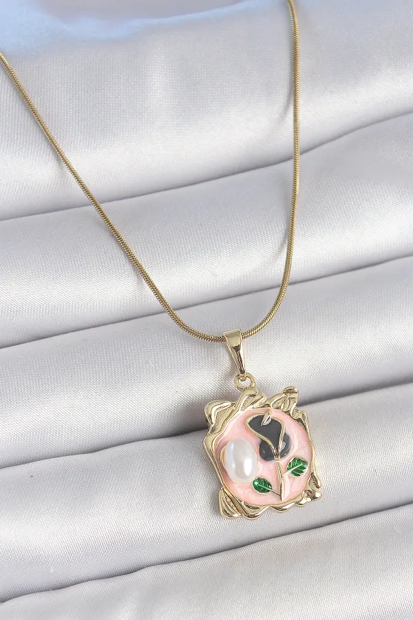 316L Çelik Gold Renk Zincir Pembe Mineli Çiçek İşlemli İnci Detay Portre Model Kadın Kolye
