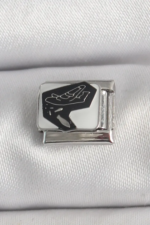 316L Çelik Gümüş Renk Beyaz Siyah Uçak İşlemeli Portre Model Nomination Charm