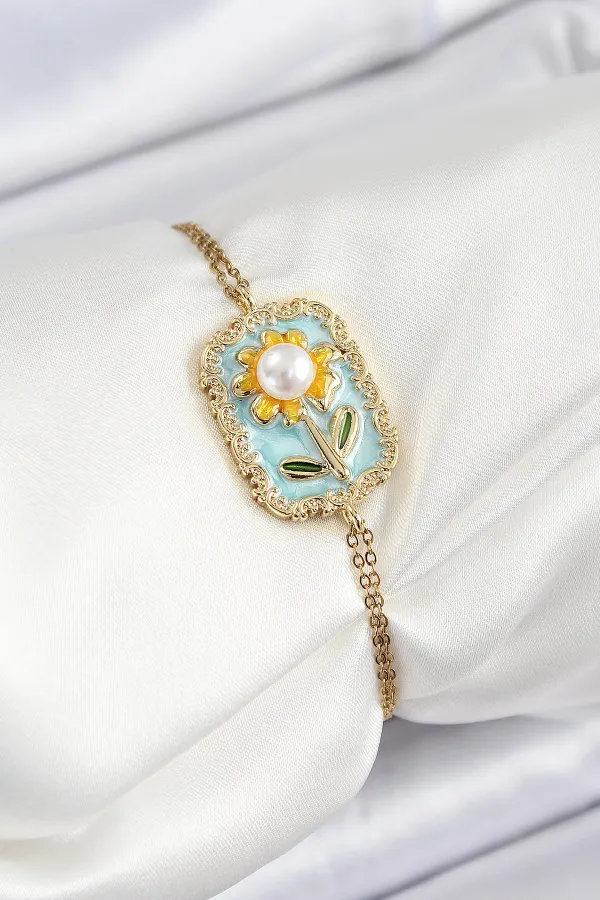 316L Çelik Zincir Turkuaz Mineli Sanatsal Portre İnci Detaylı Papatya Model Gold Renk Kadın Bileklik