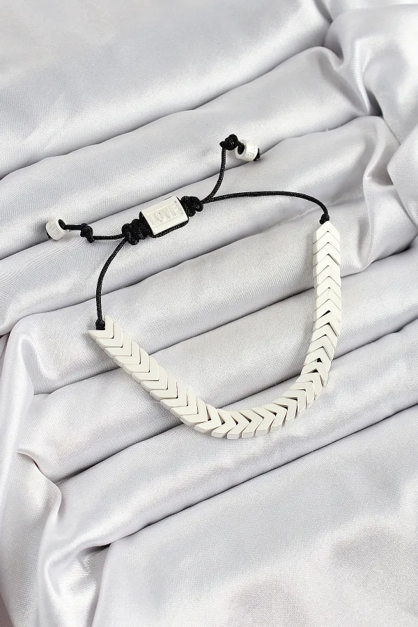 Pirinç Asansörlü Beyaz Juju Kadın Bileklik