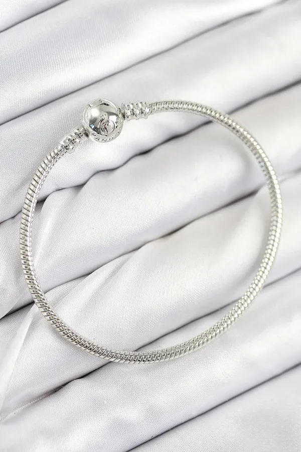 Pirinç Charm Topcuk Model Gümüş Renk Kadın Bileklik
