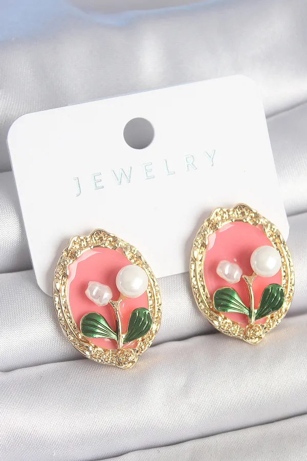 Pirinç Gold Renk Pembe Mineli İncili Çiçek İşlemli Portre Model Kadın Küpe