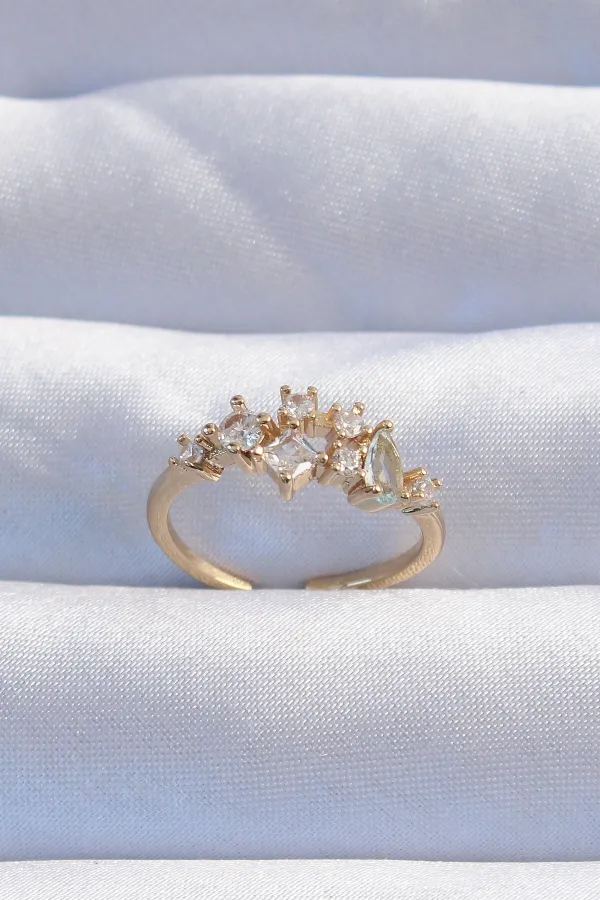 Pirinç Gold Renk Zirkon Taşlı Damla Detay Ayarlanabilir Yüzük