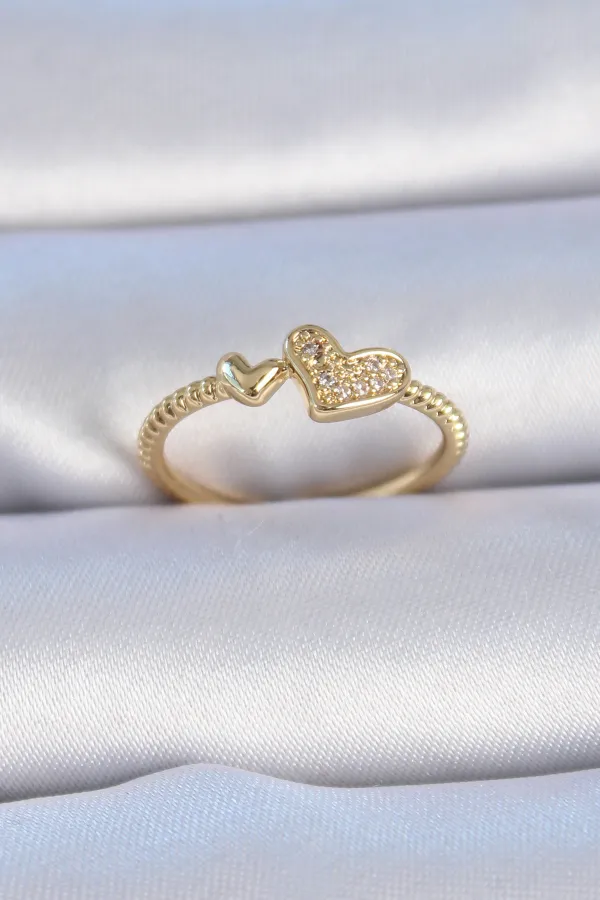 Pirinç Gold Renk Zirkon Taşlı Kalp Model Kadın Yüzük