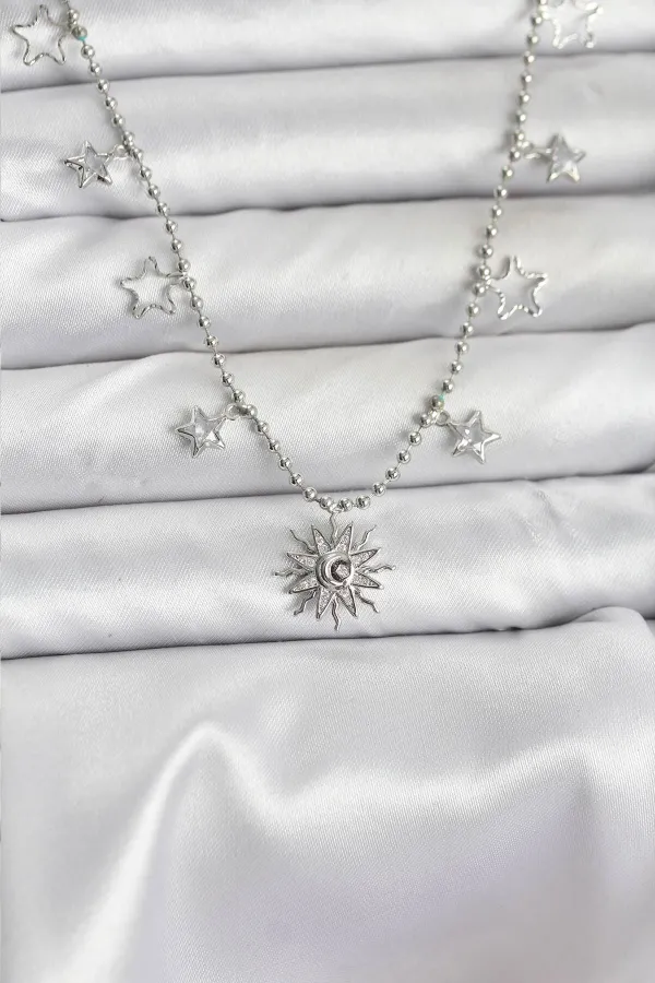 Pirinç Gümüş Renk Güneş Model Kadın Kolye