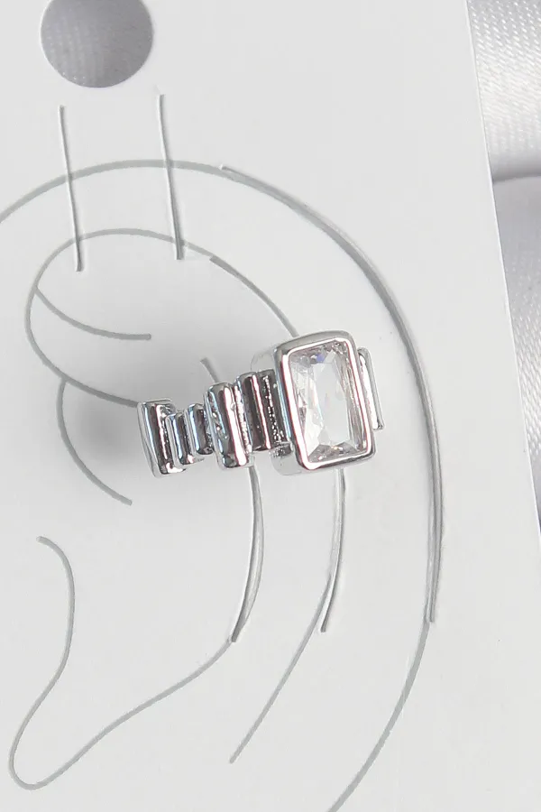 Pirinç Gümüş Renk Kare Zirkon Taşlı Kadın Kıkırdak Model Küpe