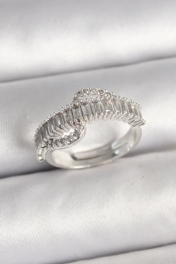 Pirinç Gümüş Renk Su Yolu Zirkon Taşlı Ayarlanabilir Model Kadın Yüzük