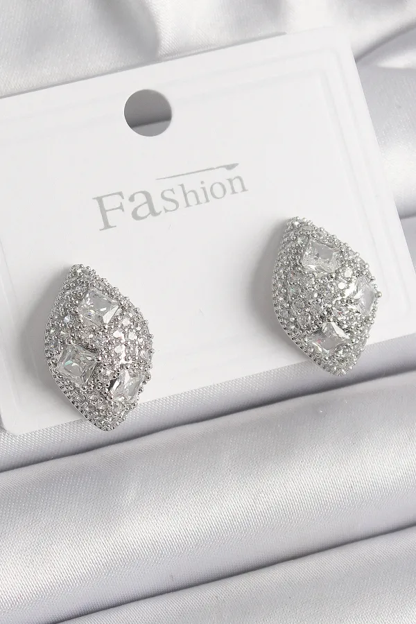 Pirinç Gümüş Renk Zirkon Taş İşlemeli Damla Model Kadın Küpe