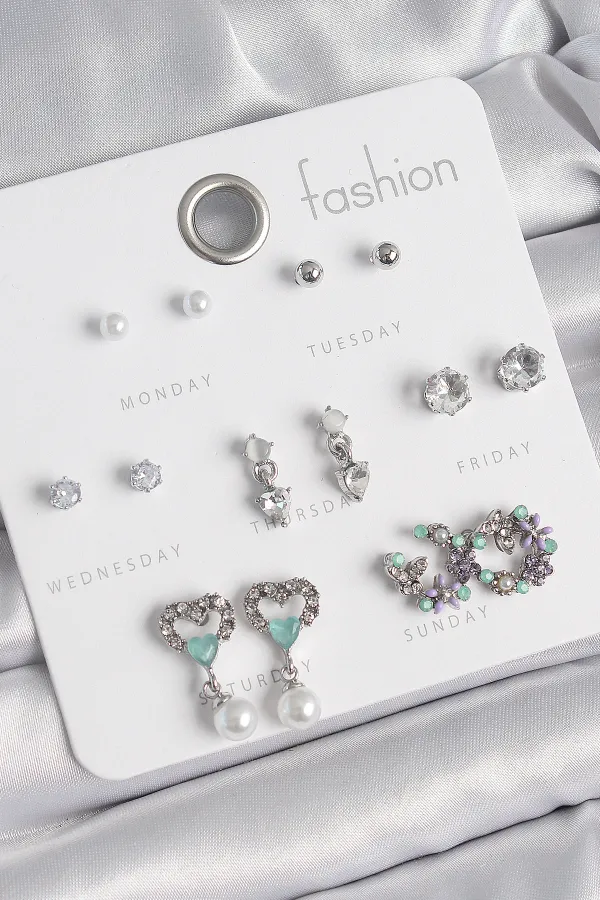 Pirinç Gümüş Renk Zirkon Taşlı Sallantılı Kalp Model Çiçek Detay 7 Çift Kadın Küpe Seti